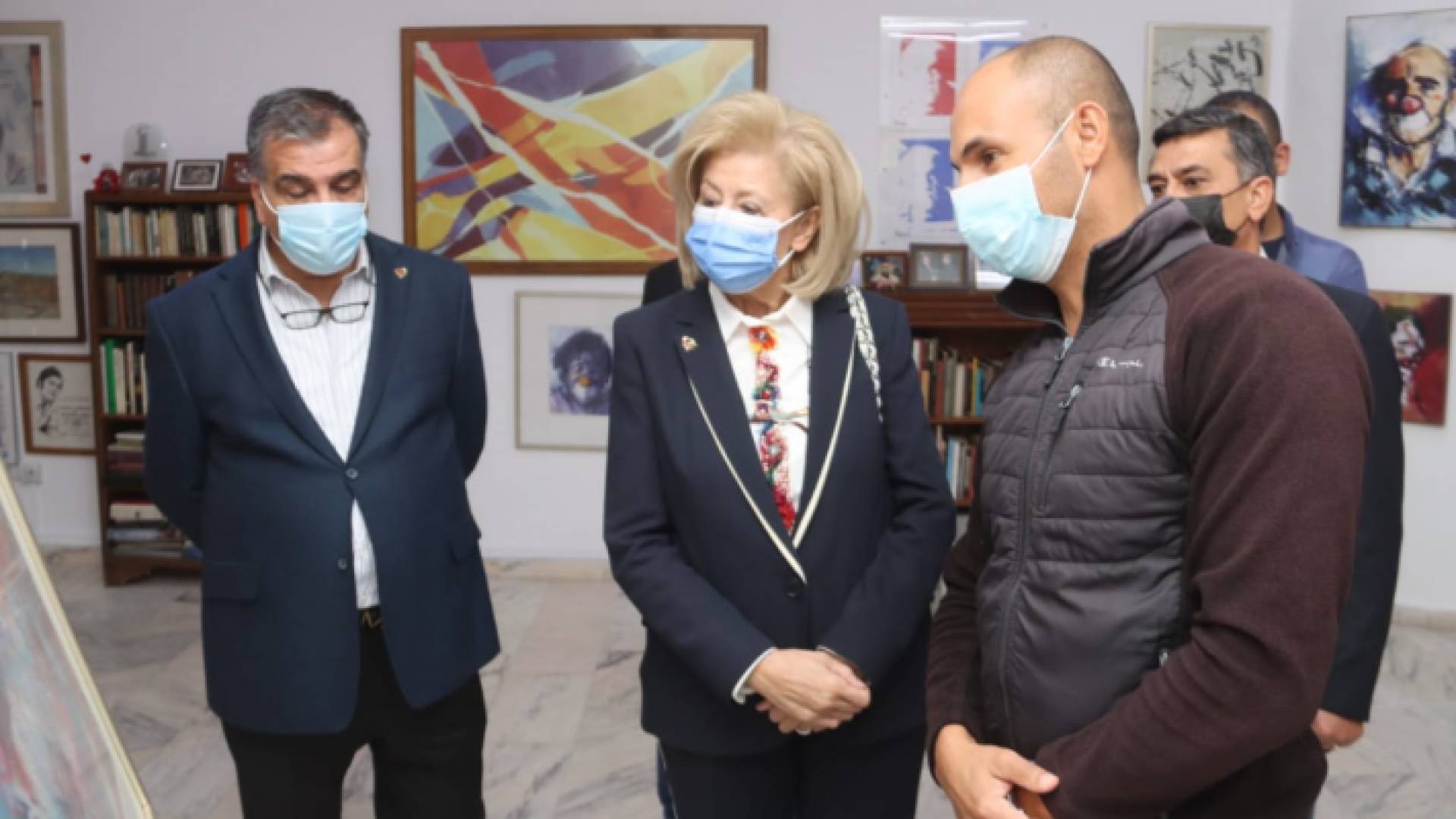 وزيرة الثقافة تفتتح الغرفة المتحفية للفنان مهنا الدرة