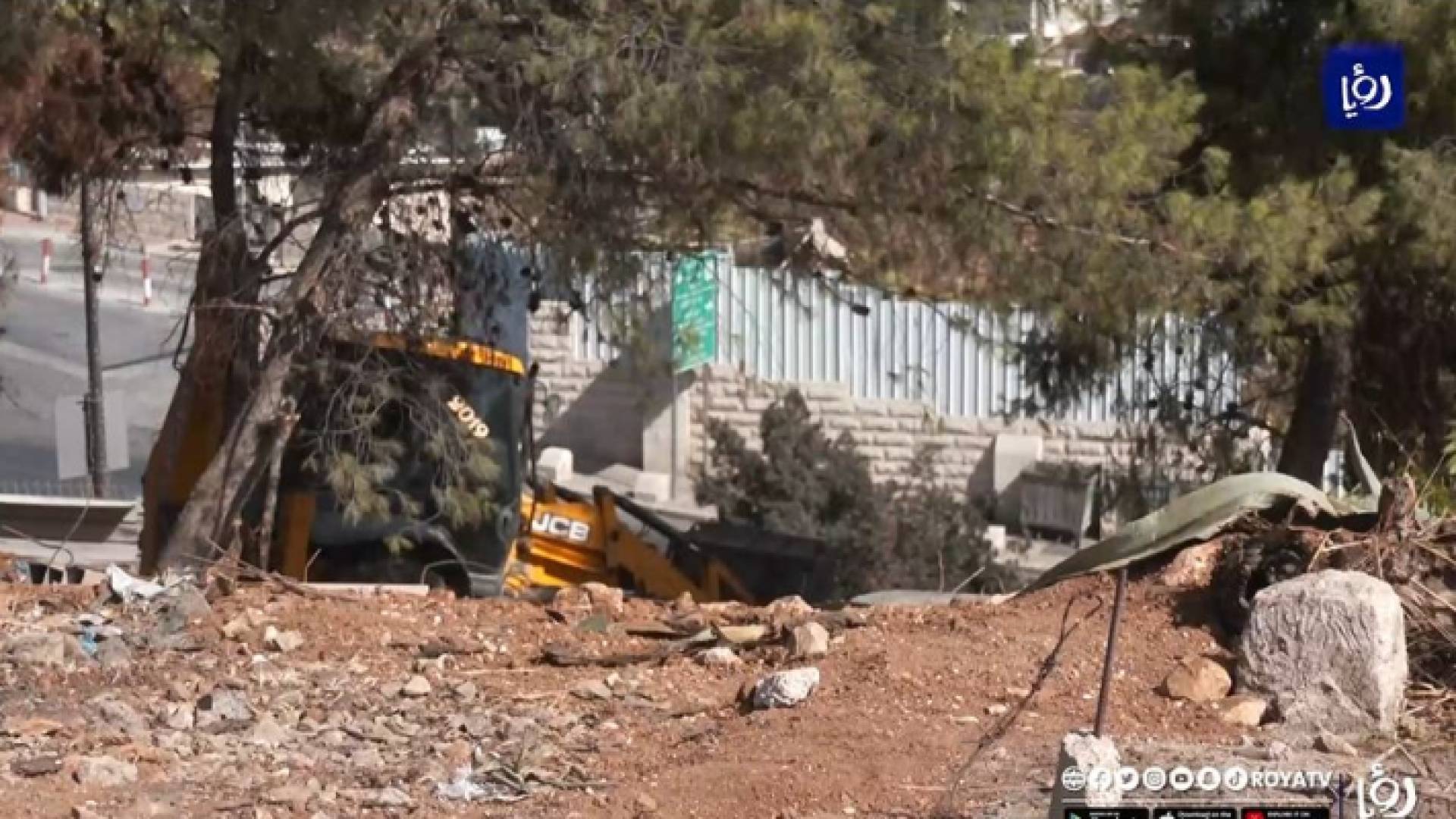 الاحتلال يواصل انتهاكاته في مقبرة اليوسفية في مدينة القدس المحتلة