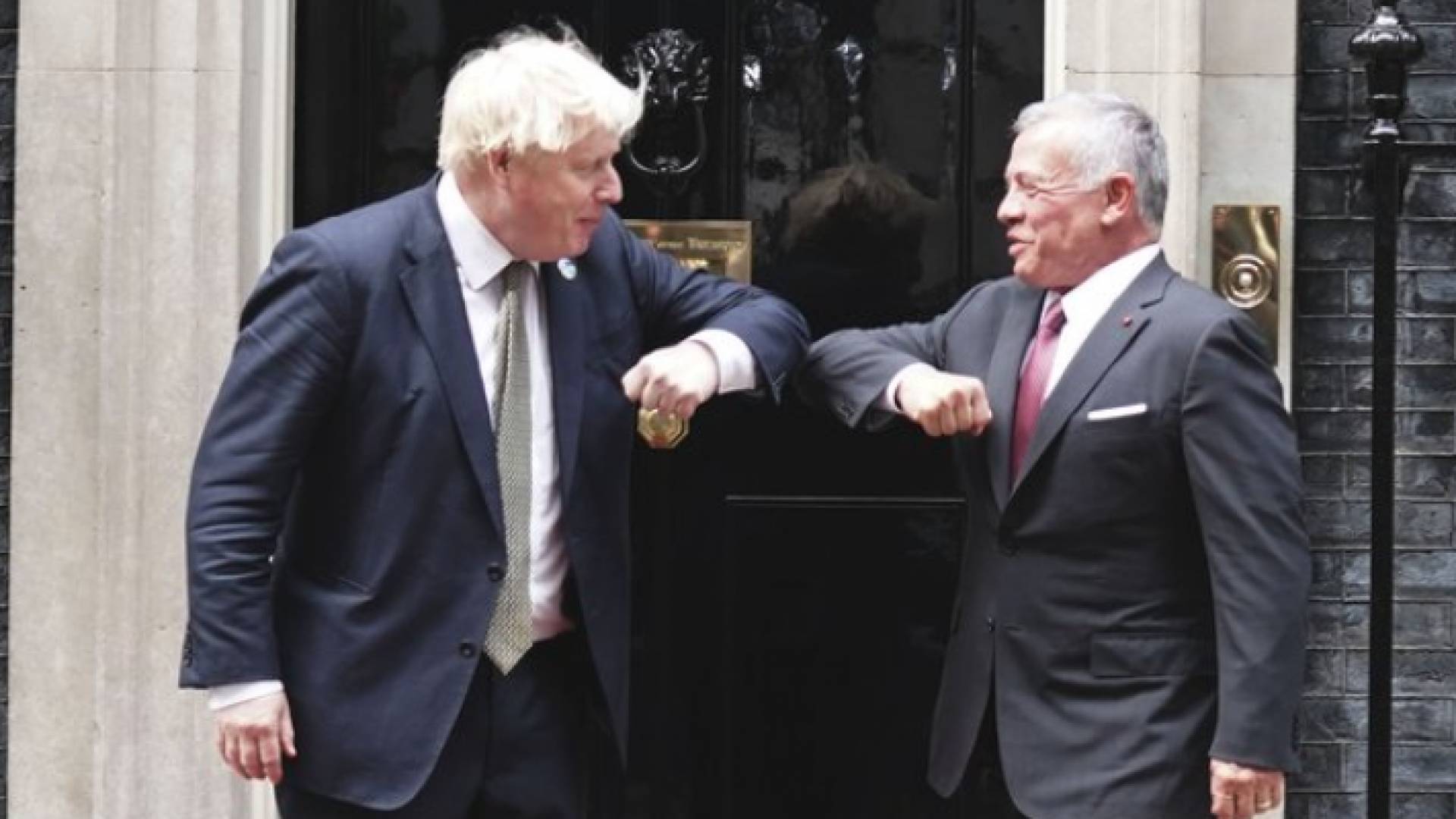 الملك ورئيس الوزراء البريطاني