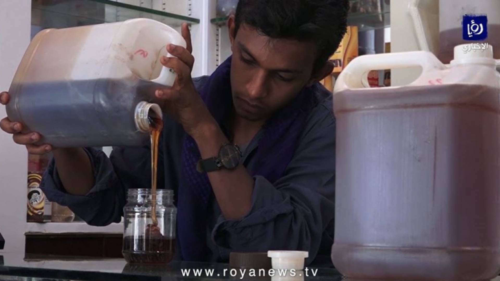 تقلبات الحرب في اليمن أدت إلى انهيار إنتاج الذهب السائل "العسل"