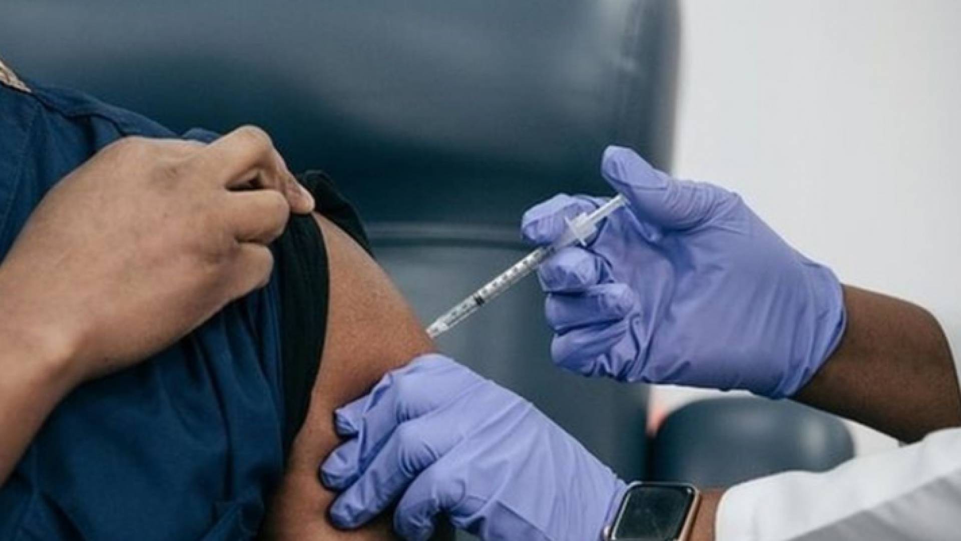 التطعيم - تعبيرية