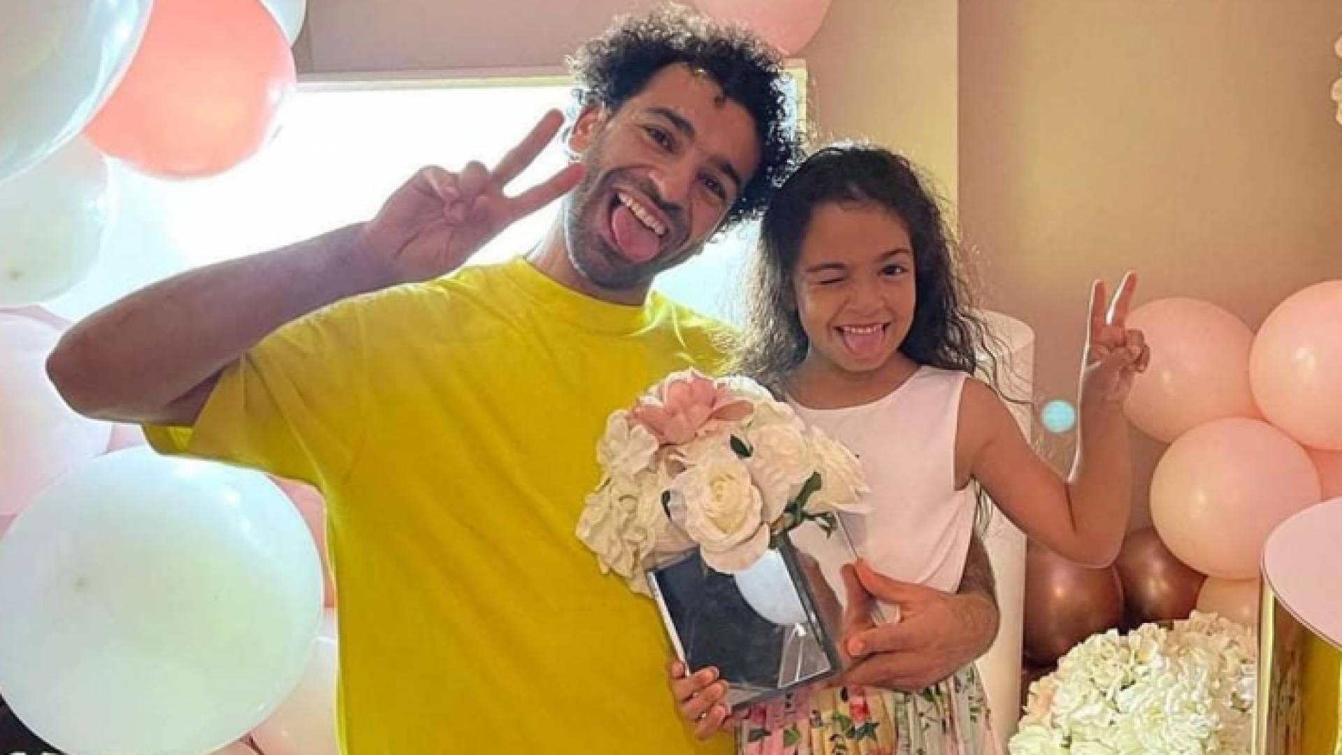 محمد صلاح وابنته مكة