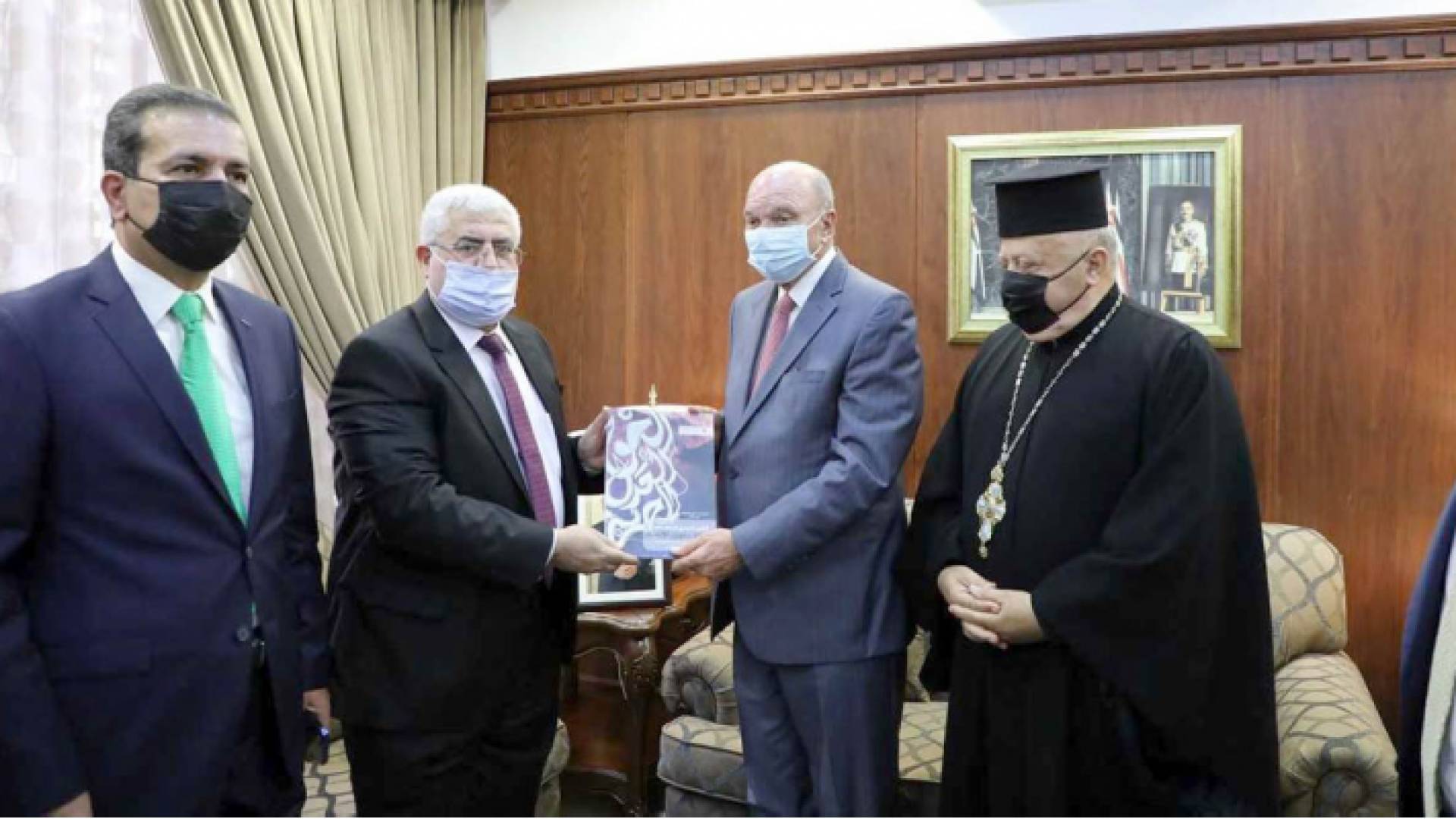 رئيس مجلس الأعيان يتسلم تقرير الوطني لحقوق الإنسان