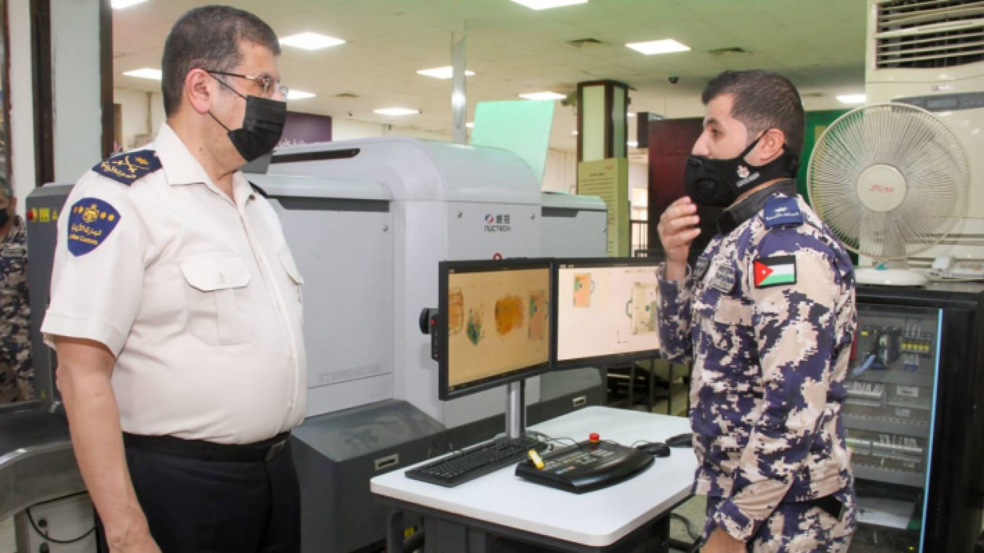 مدير عام الجمارك يتفقد مركز جمرك جسر الملك حسين