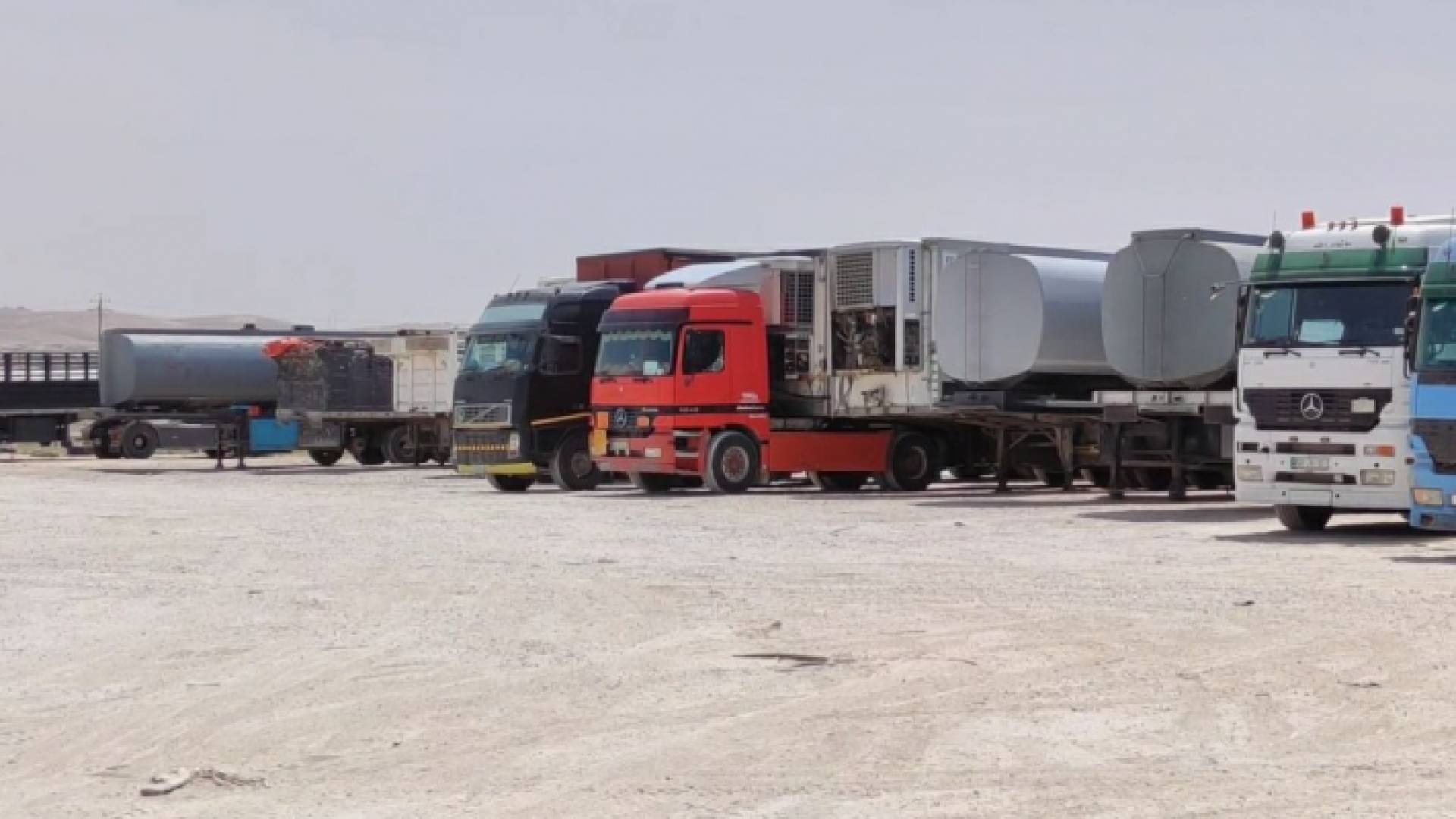 أبو عاقولة: قرار السعودية منع الاستيراد من لبنان يطبق على الشاحنات العربية والأردنية