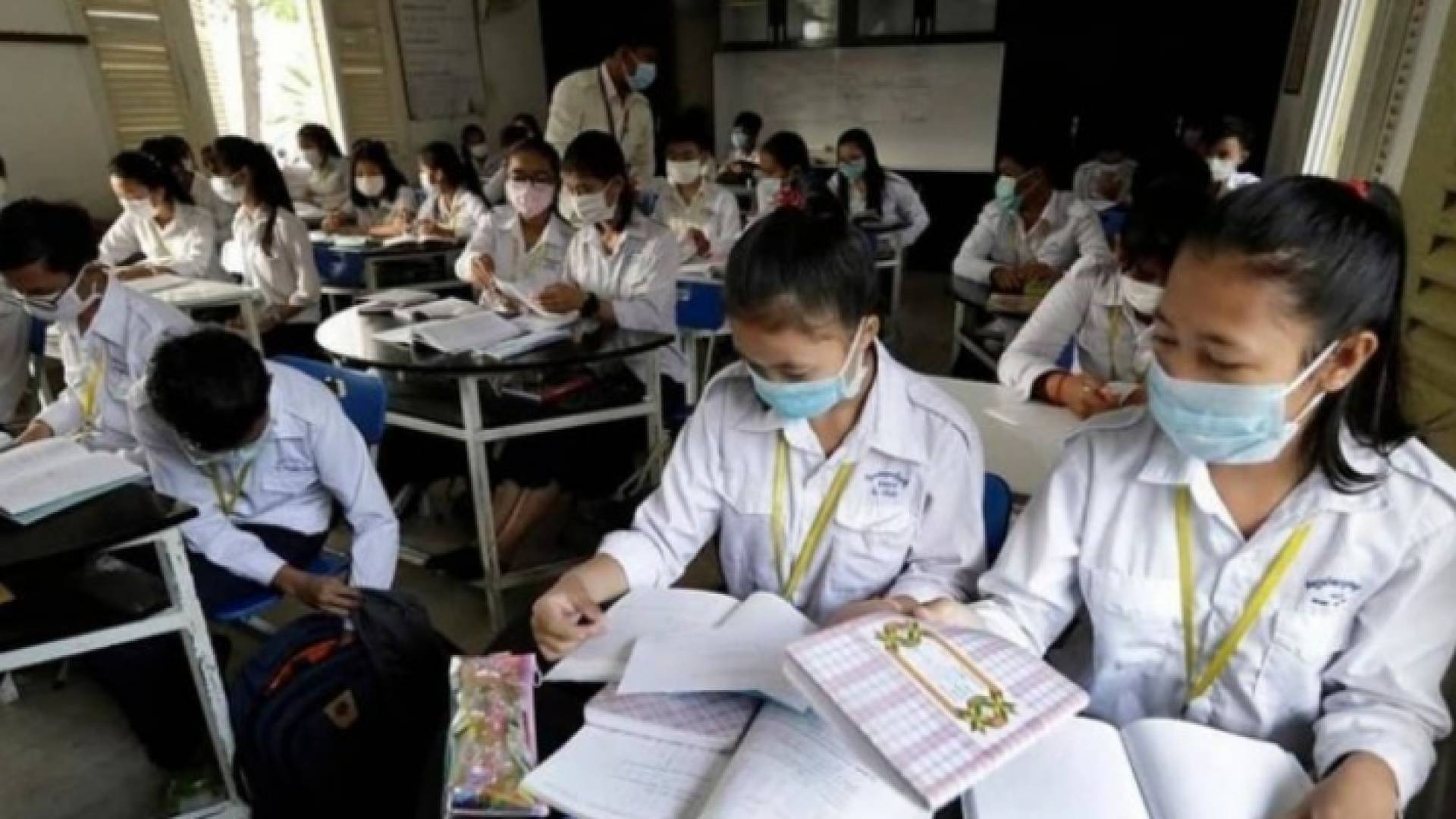 طلبة في الصين - ارشيفية