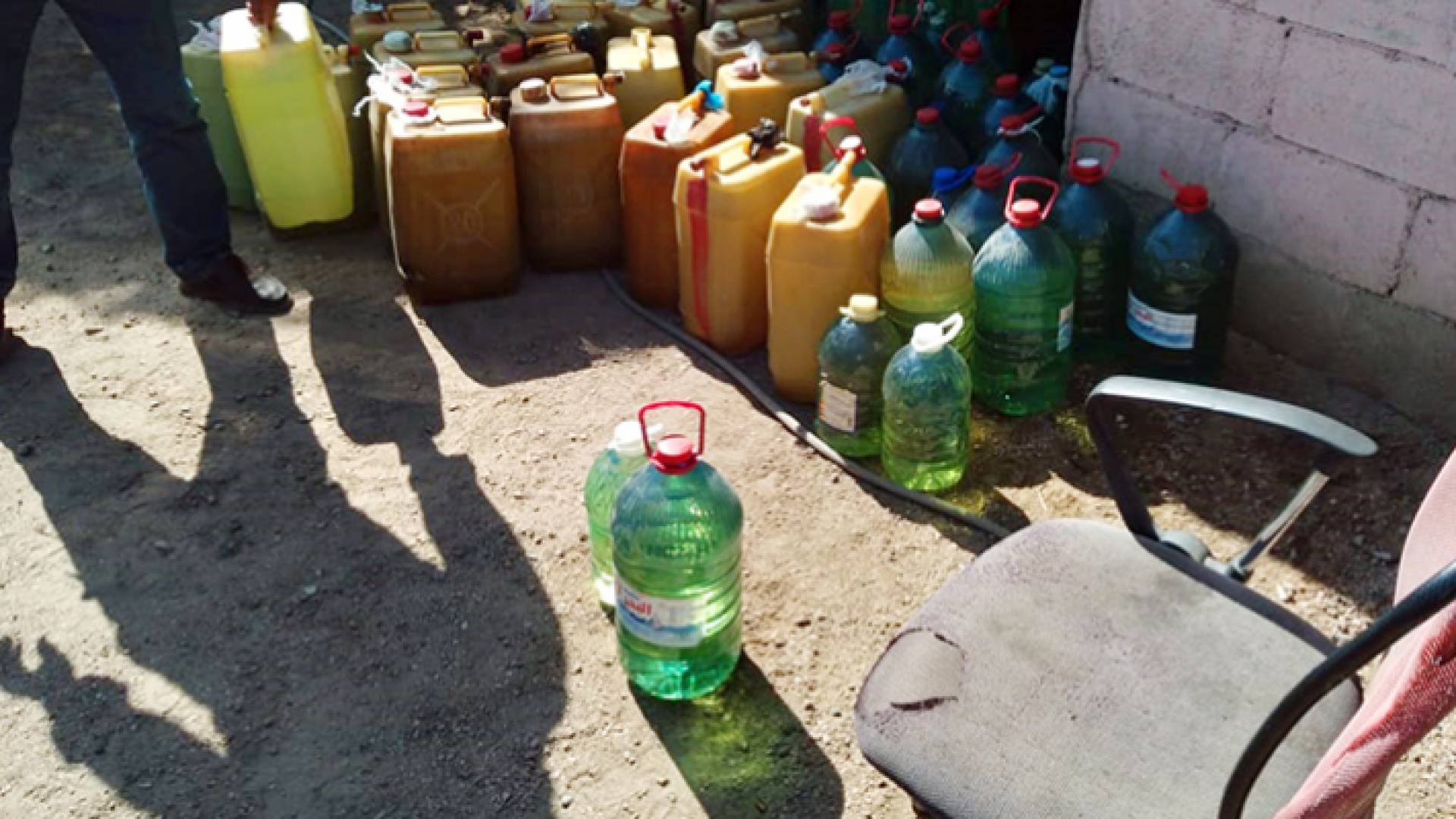 ضبط 4 آلاف لتر بنزين مهربة في العقبة