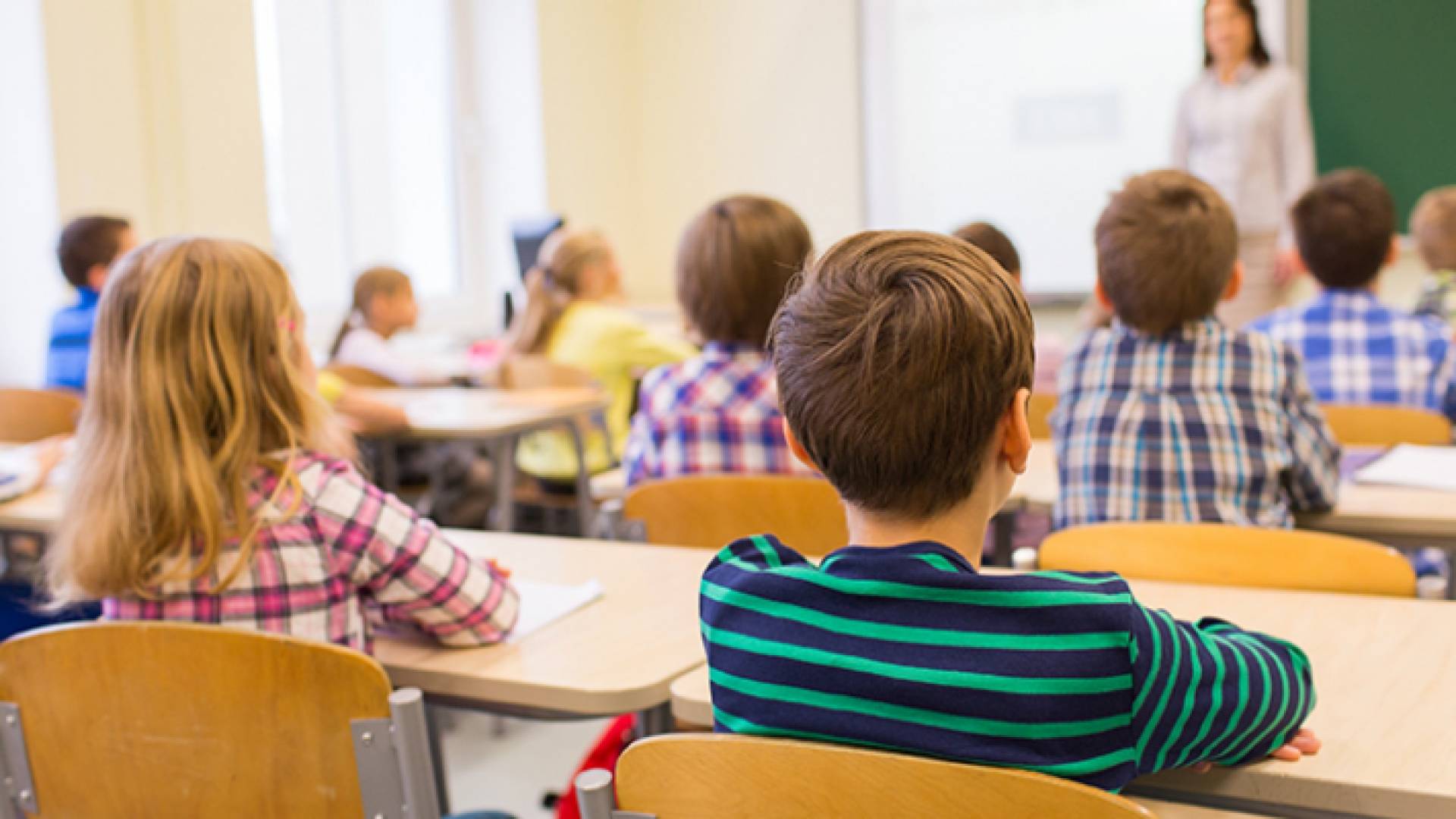 المدارس الخاصة: قرار تقديم موعد الاختبارات النهائية سبب لنا "إرباك"