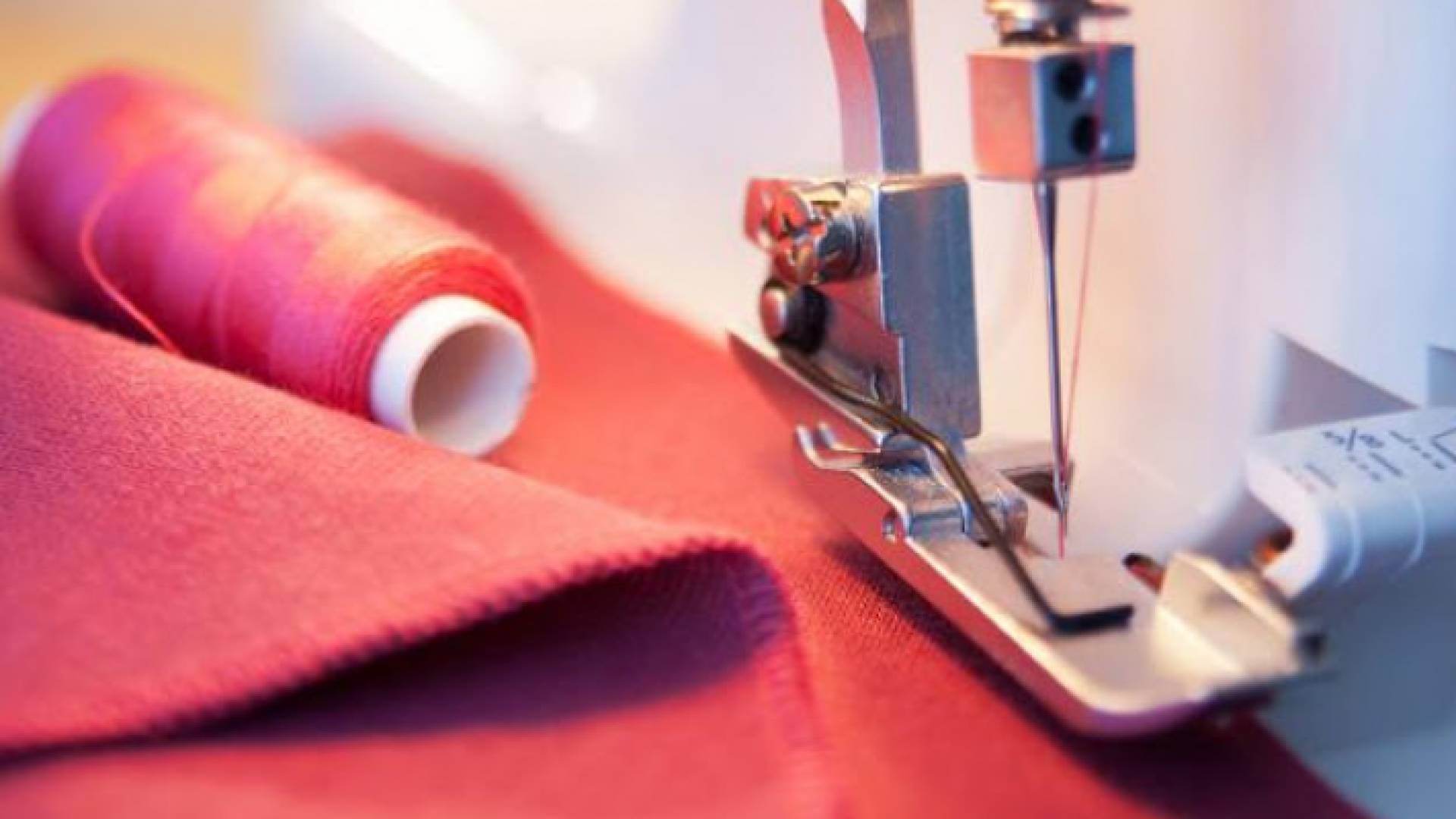 ماكينة خياطة - تعبيرية