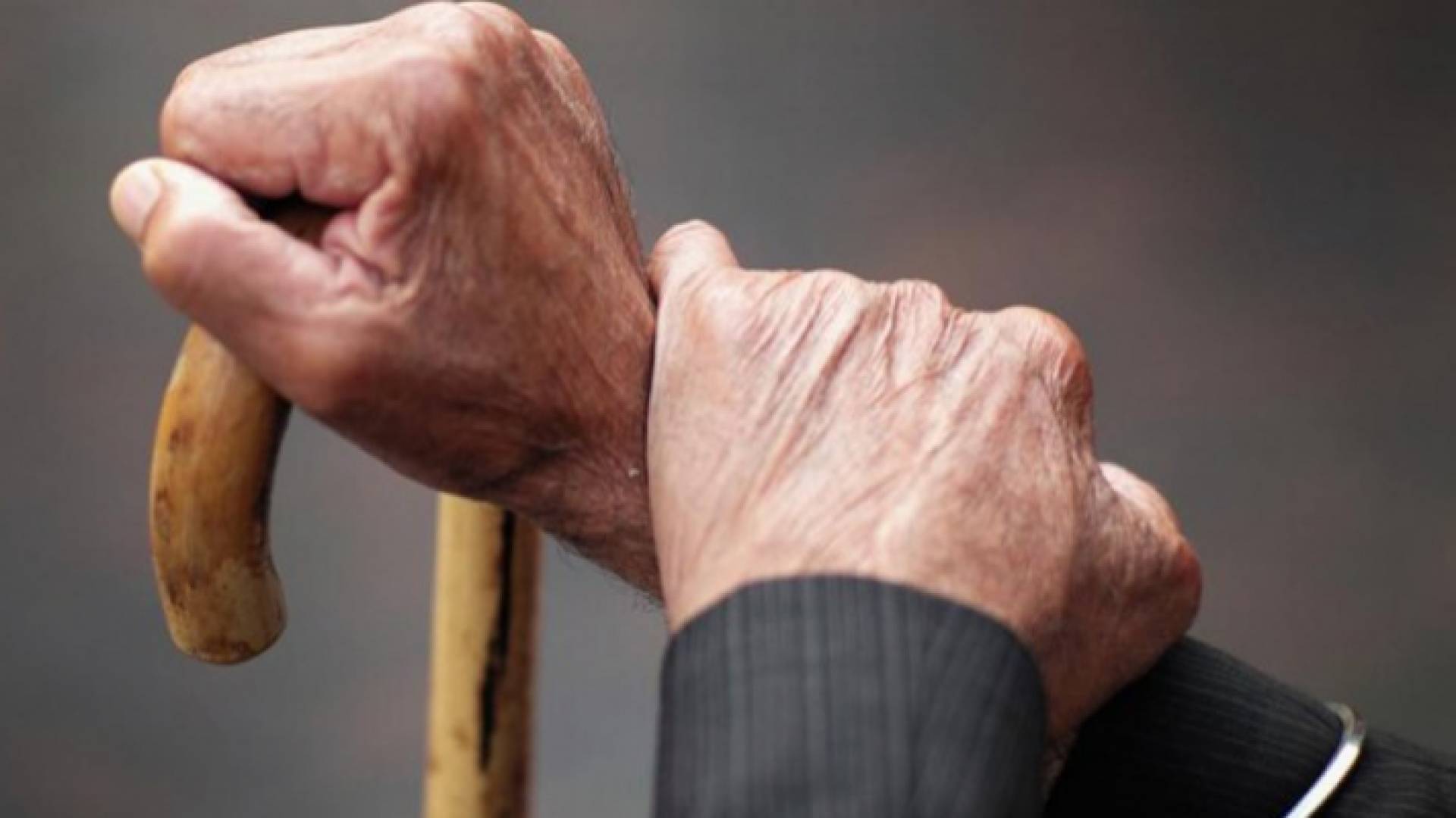 مسن - تعبيرية