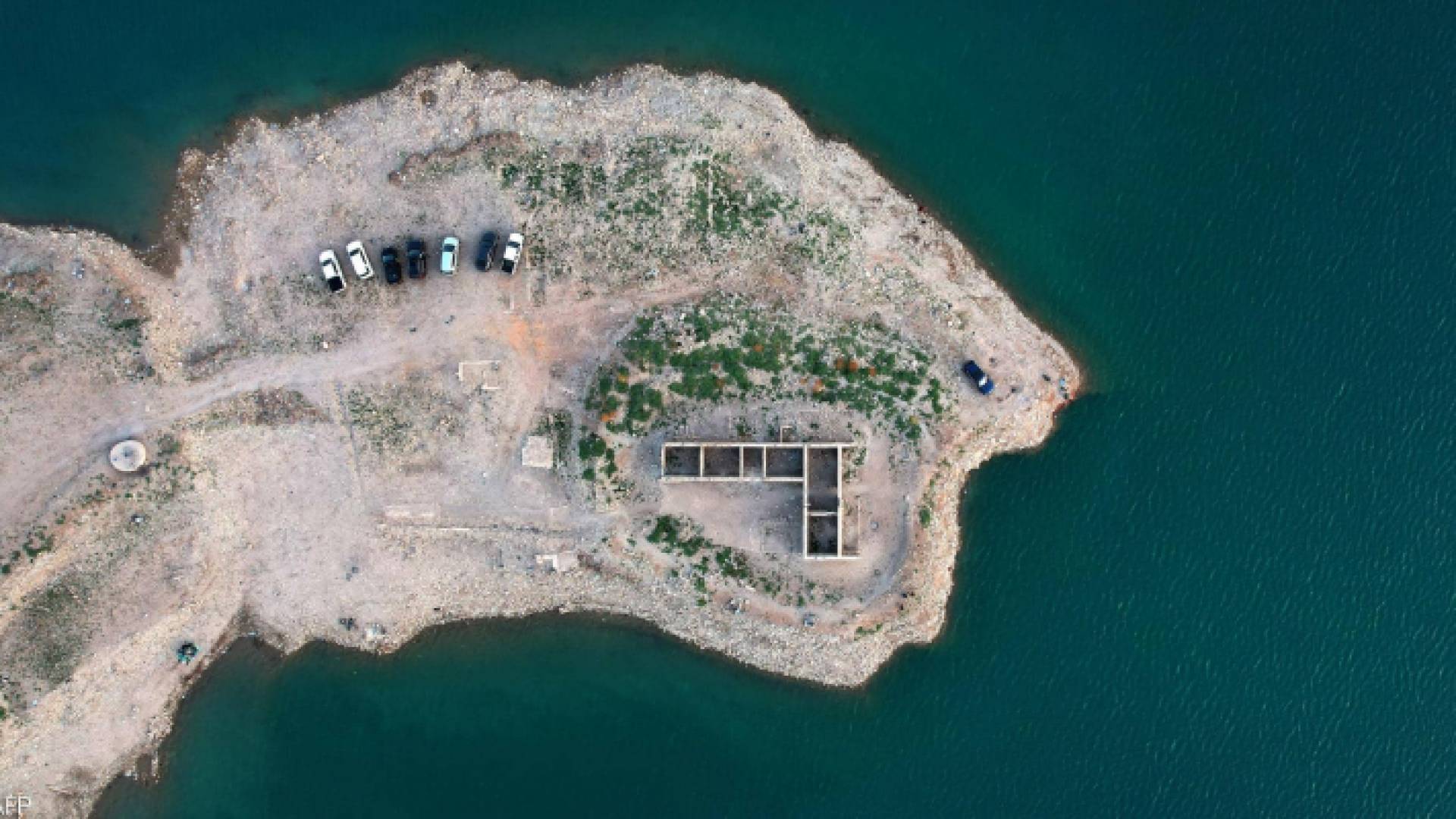 "القرية الغارقة" في العراق تطفو بعد 36 عاما من اختفائها