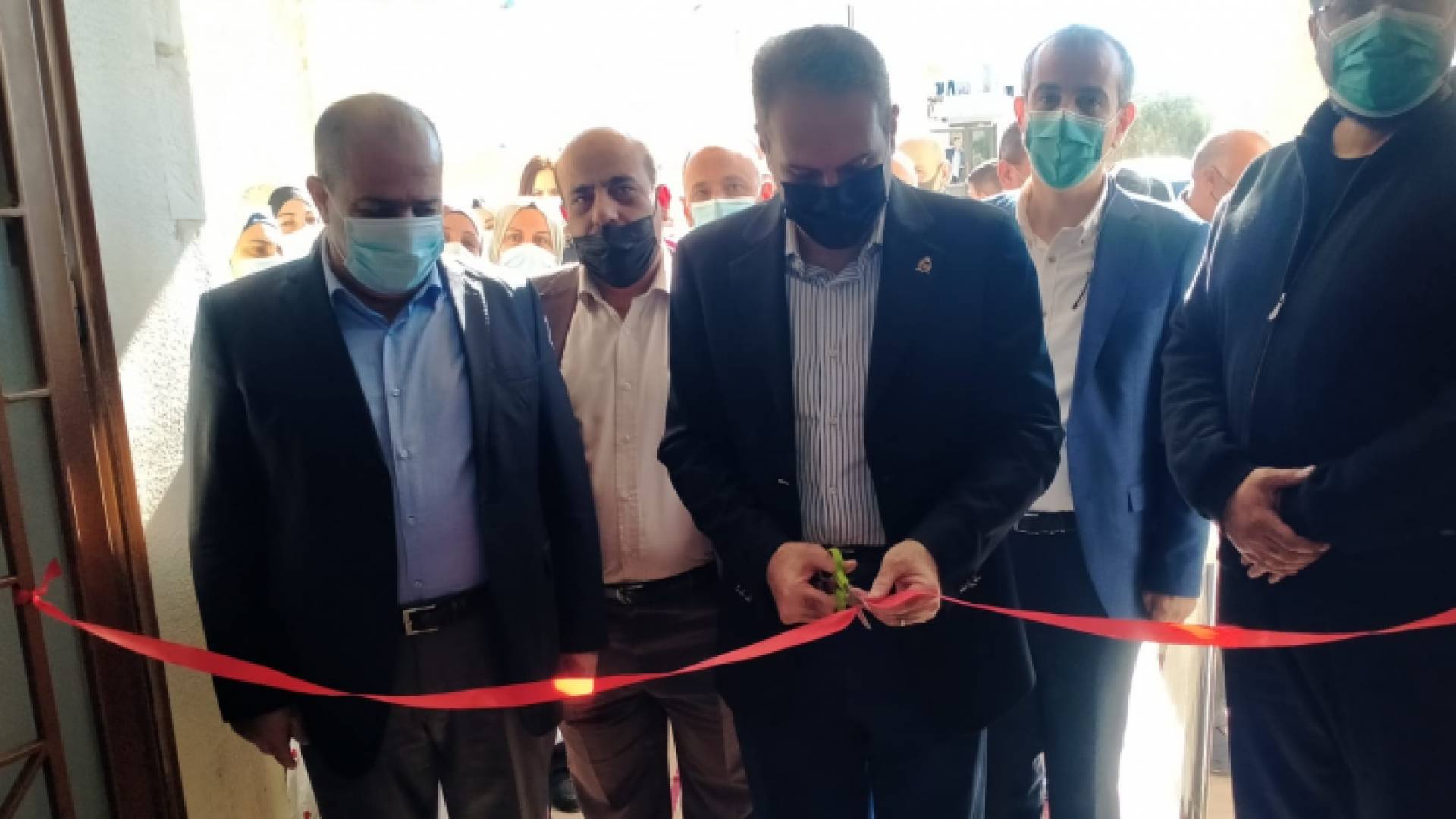 الهواري يفتتح مركز صحي المزار الشامل ويتفقد مركز الفاروق ومستشفى بديعة