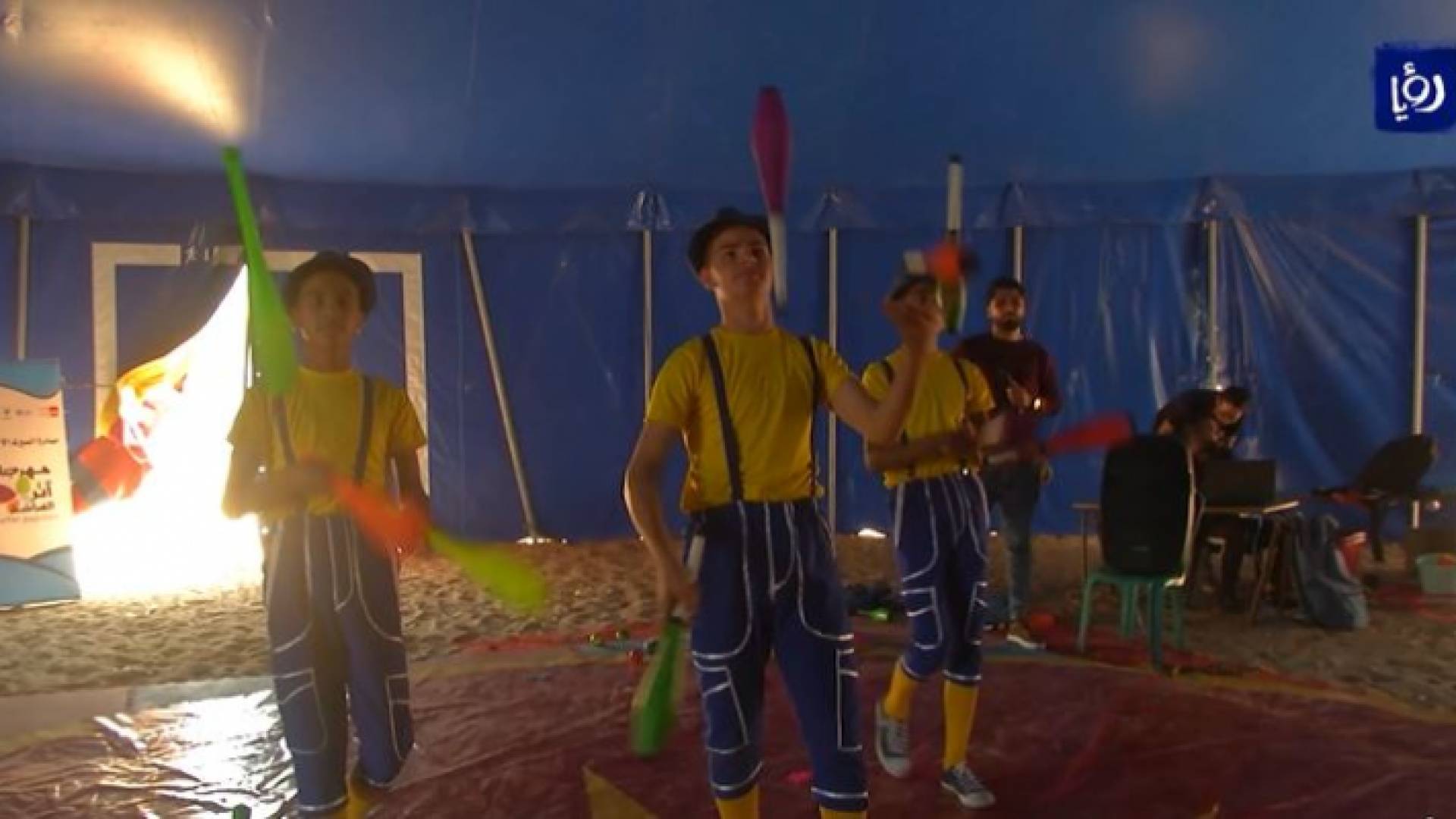 فريق غزة للسيرك .. يرسم الابتسامة على وجوه الأطفال