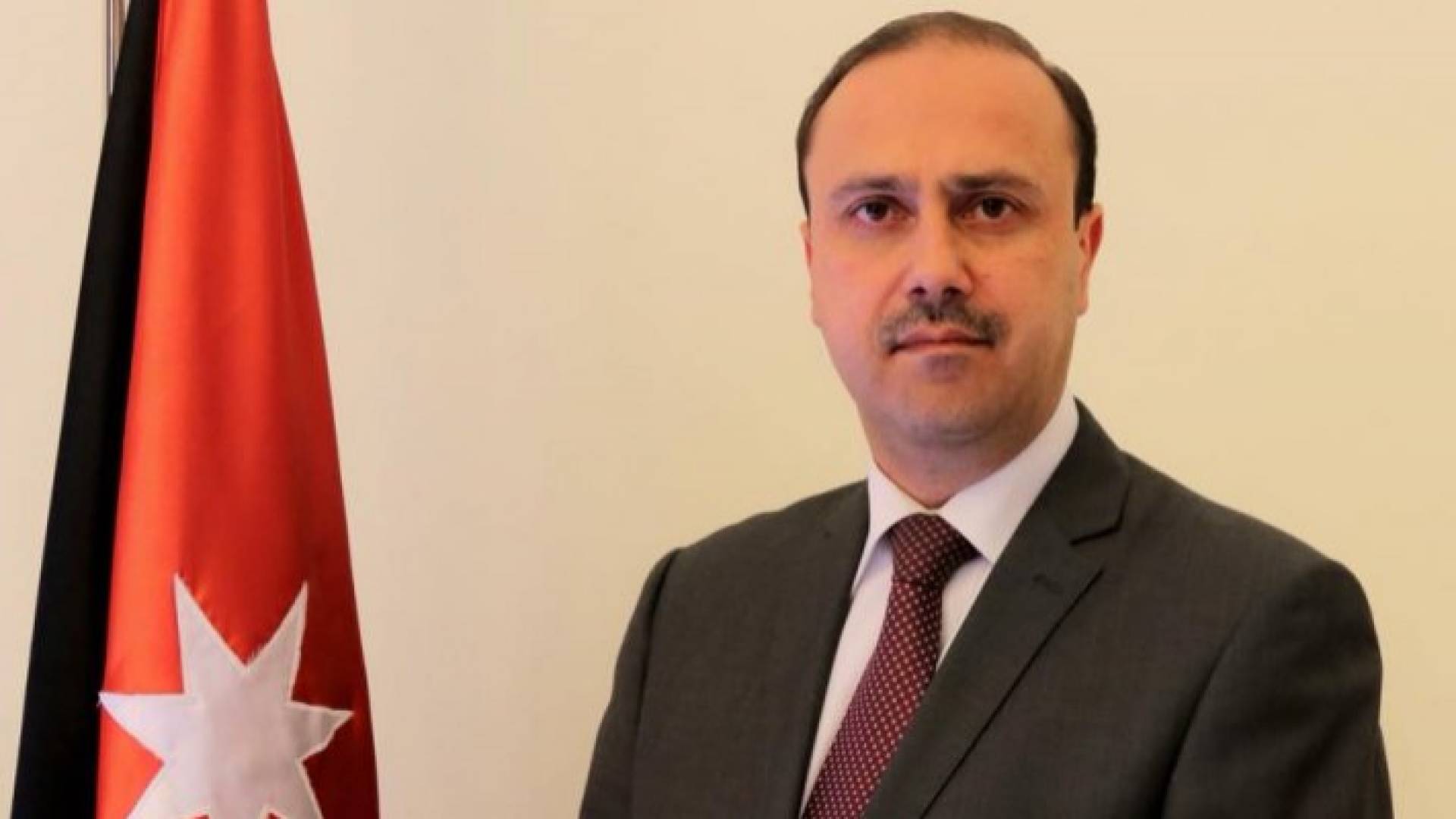 رئيس لجنة الاعلام والتوجيه الوطني في مجلس الأعيان العين الدكتور محمد المومني