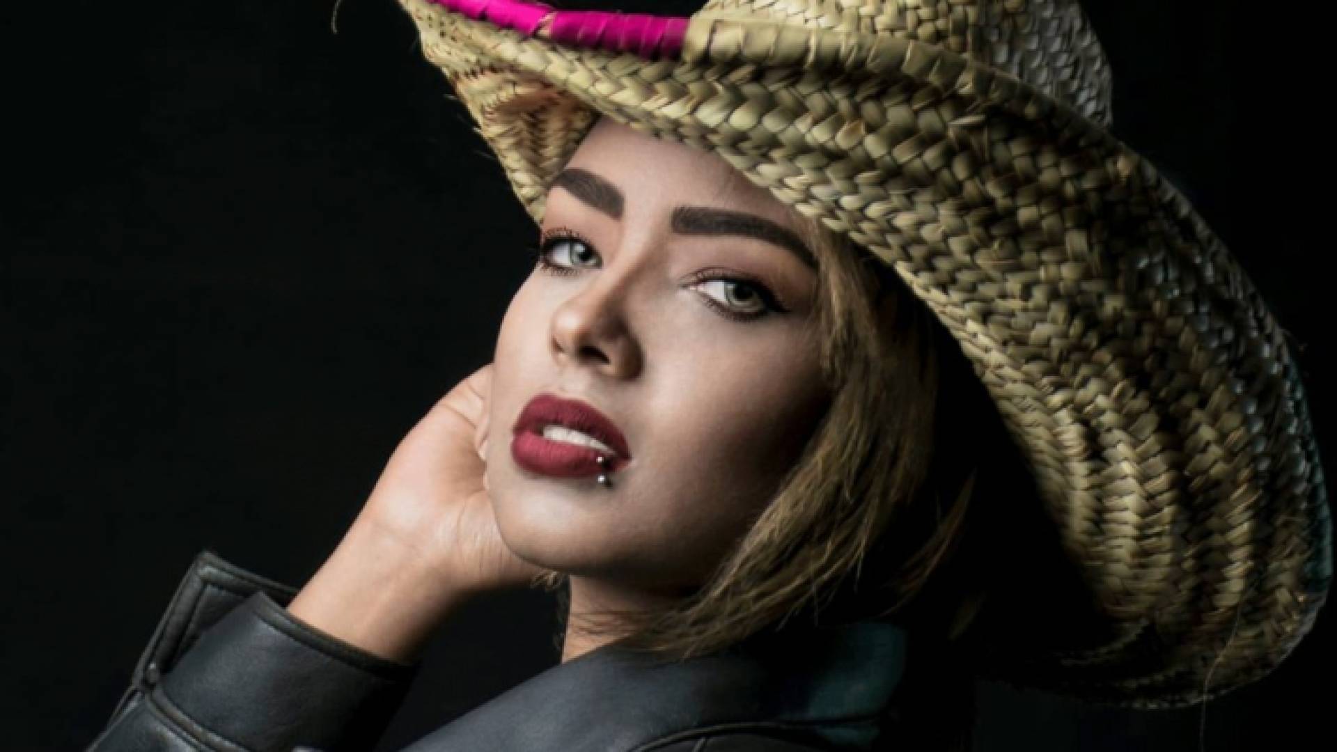 عارضة الأزياء اليمنية انتصار الحمادي