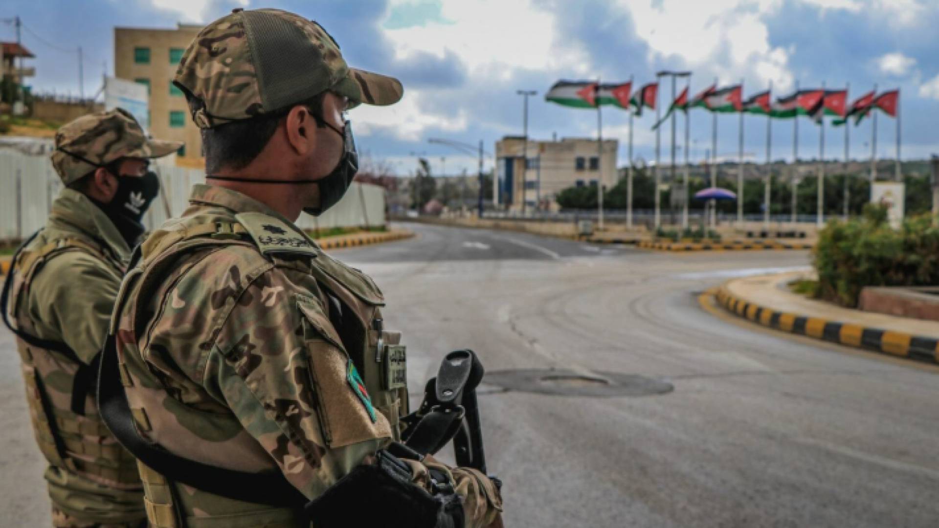 الجيش وسط العاصمة عمان خلال الحظر الشامل - ارشيفية