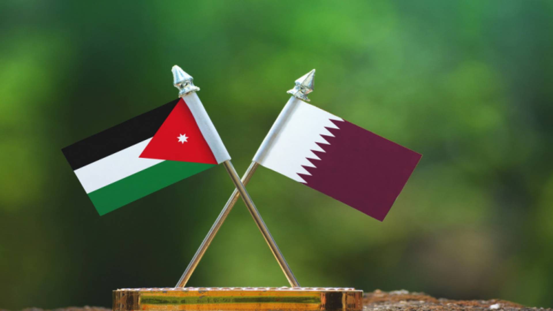 علما قطر والأردن - ارشيفية