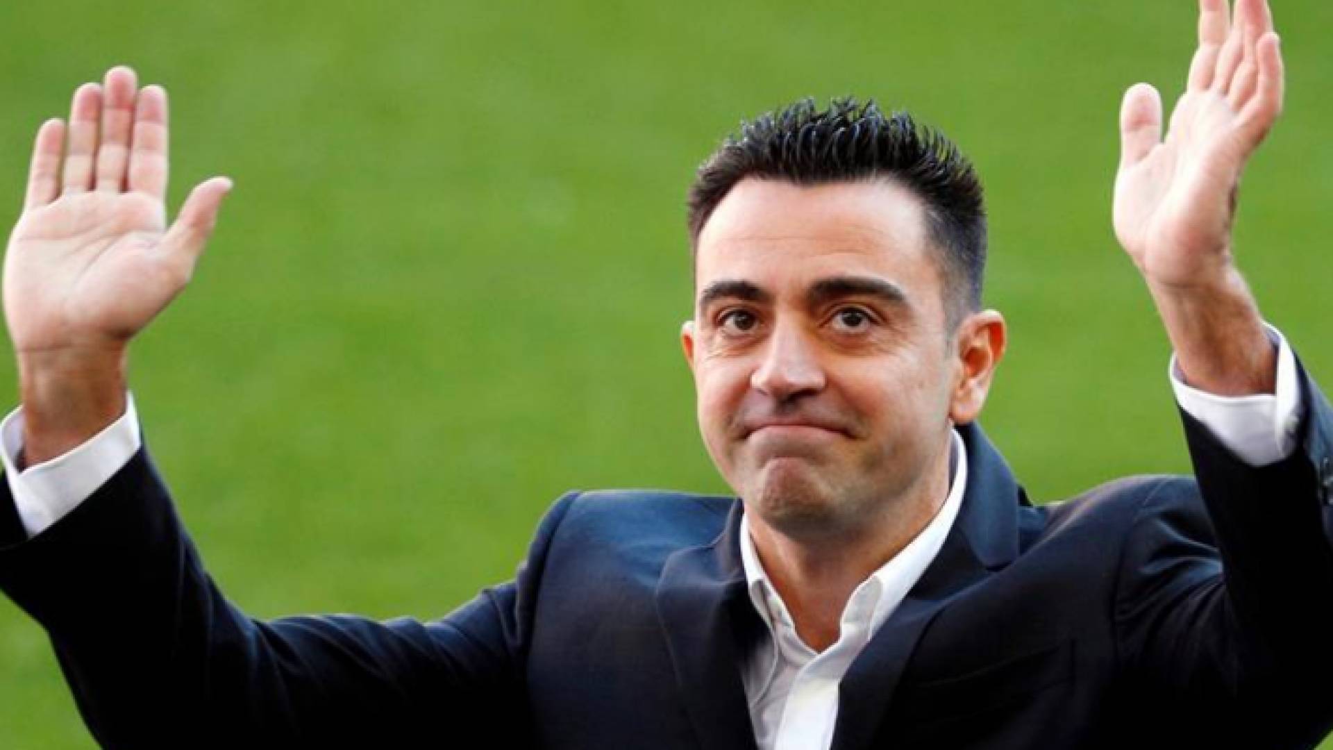 تشافي هيرنانديز المدير الفني لبرشلونة