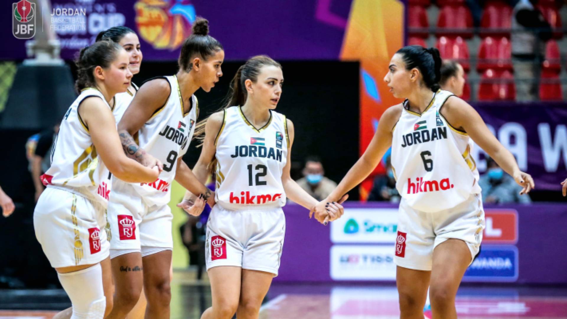 لاعبات المنتخب الوطني للسيدات لكرة السلة