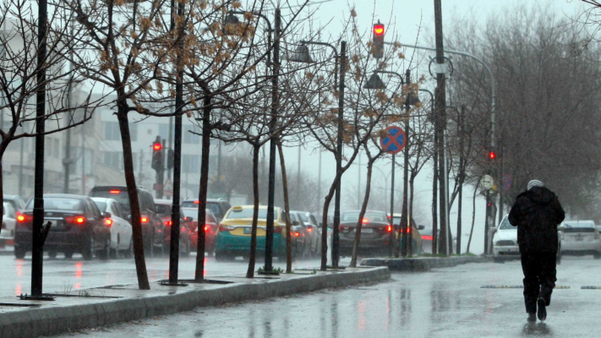 عمان - خلال إحدى المنخفضات الجوية