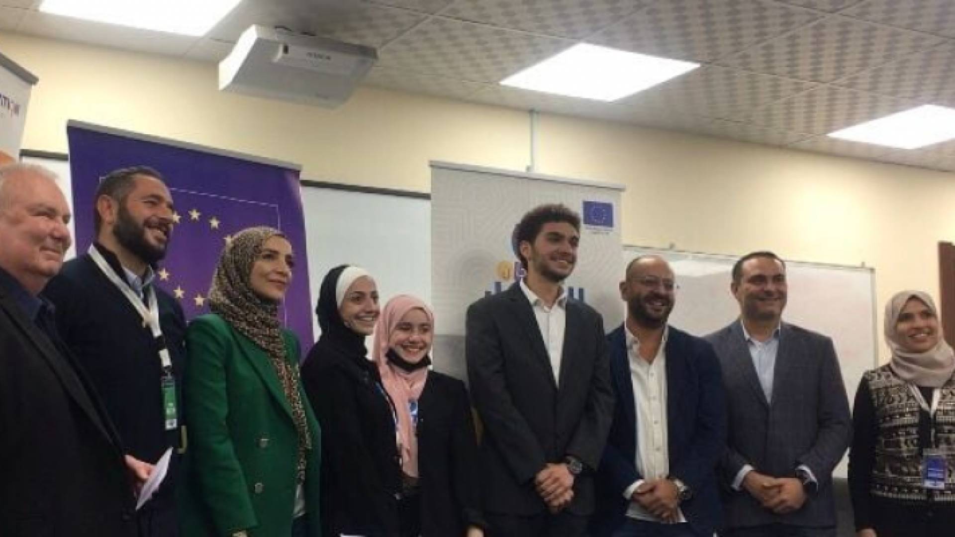 طلبة من "العلوم والتكنولوجيا" يحصدون المركز الأول بمسابقة الابتكار والإبداع
