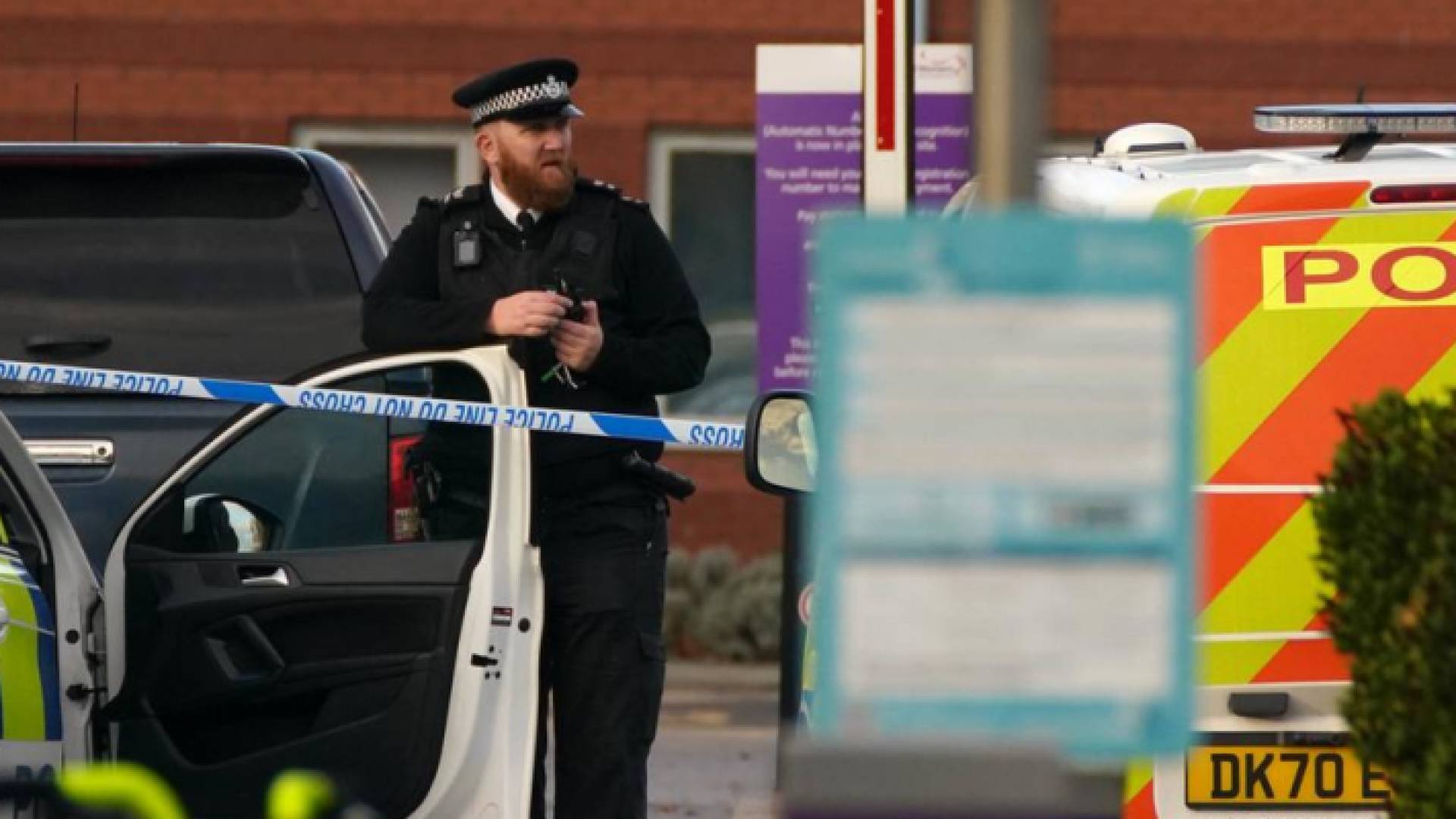 شرطة بريطانيا تتعامل مع انفجار سيارة في ليفربول على أنه عمل "ارهابي"