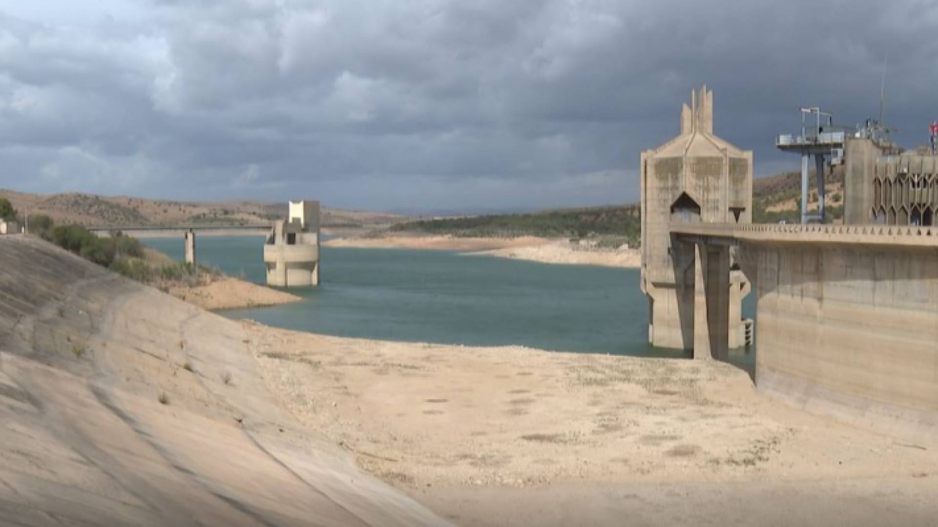 أحد السدود في تونس