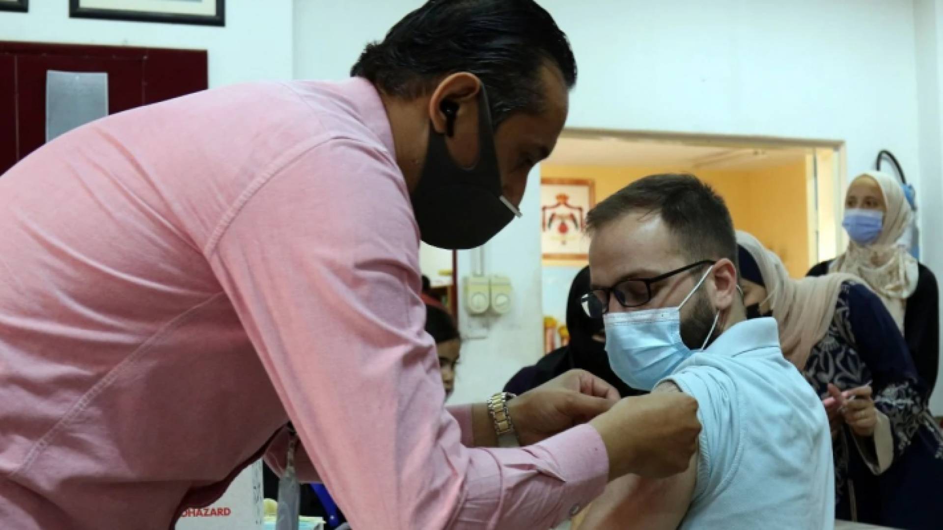 تطعيم كورونا