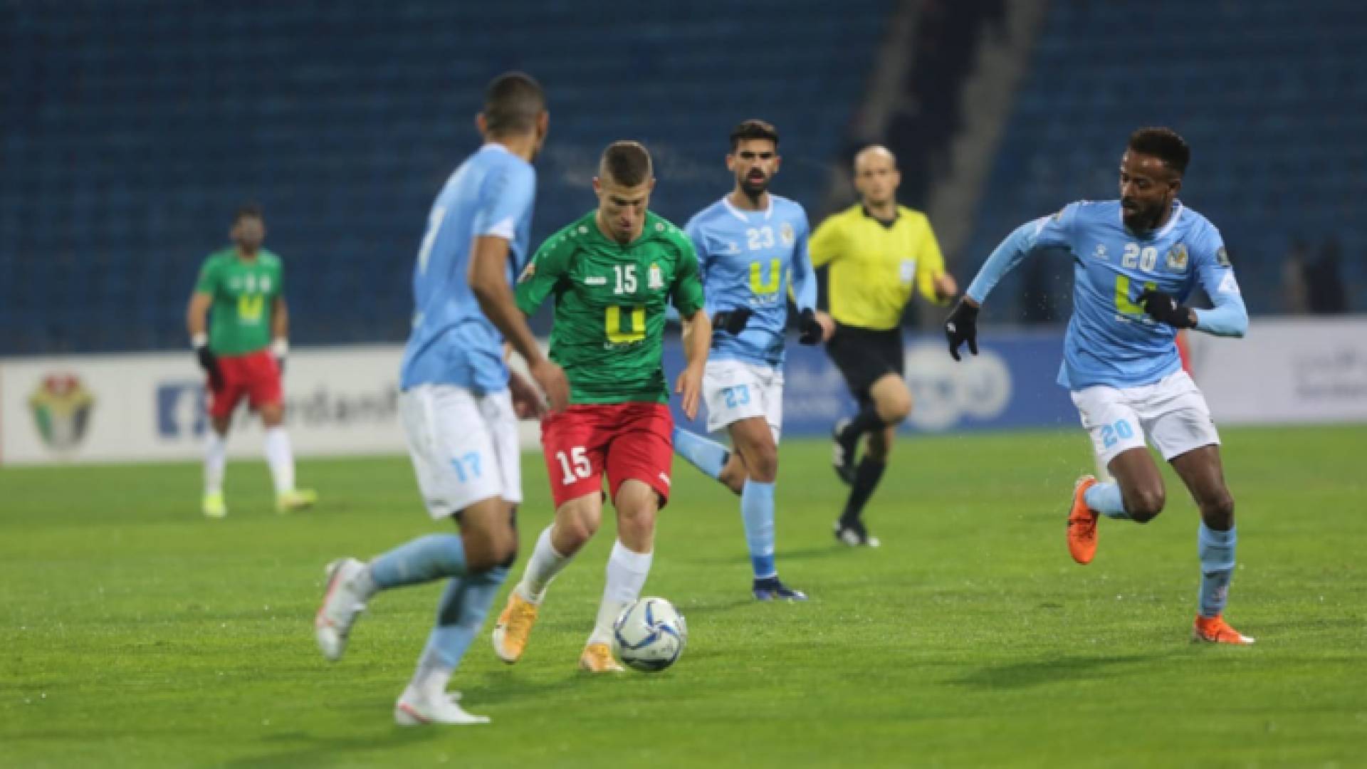 لقطة من مباراة الفيصلي والوحدات في نصف نهائي كأس الأردن