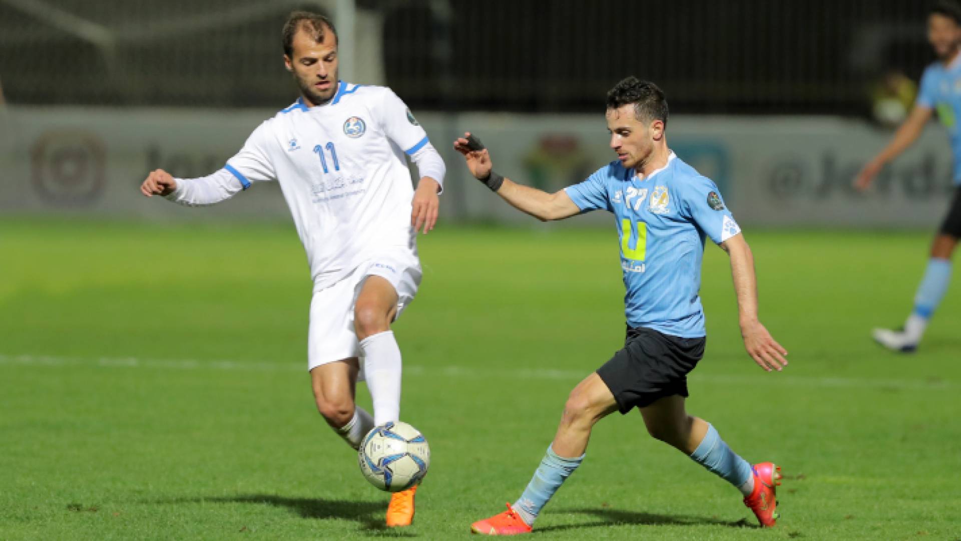 صورة سابقة لمباراة تجمع الفيصلي مع السلط