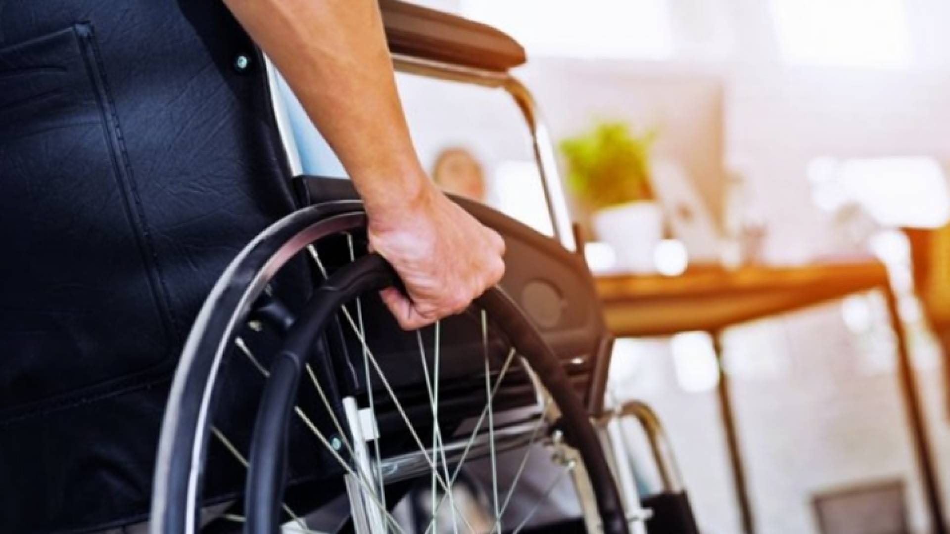 "الأعلى لذوي الإعاقة" يحذر من انتحال أشخاص اسمه باستيفاء مبالغ مالية