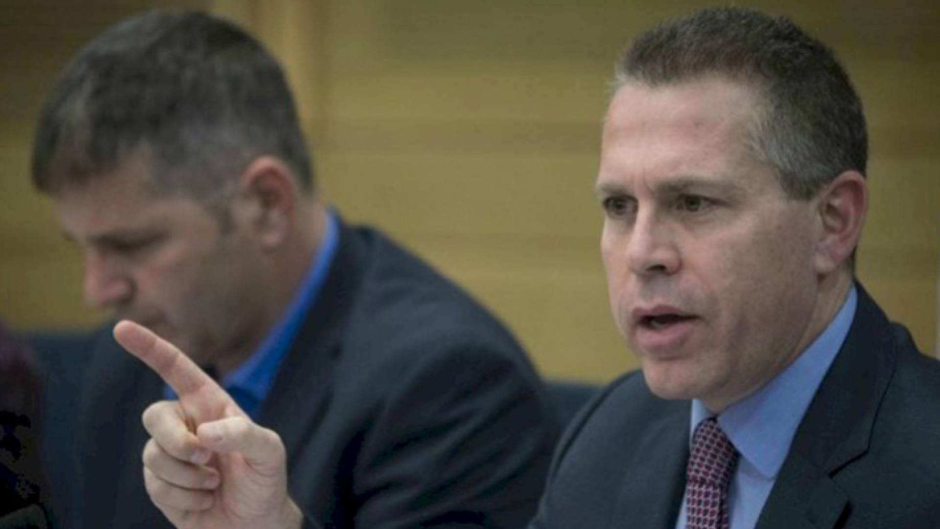 سفير الاحتلال الإسرائيلي السابق لدى الولايات المتحدة الأمريكية جلعاد أردان