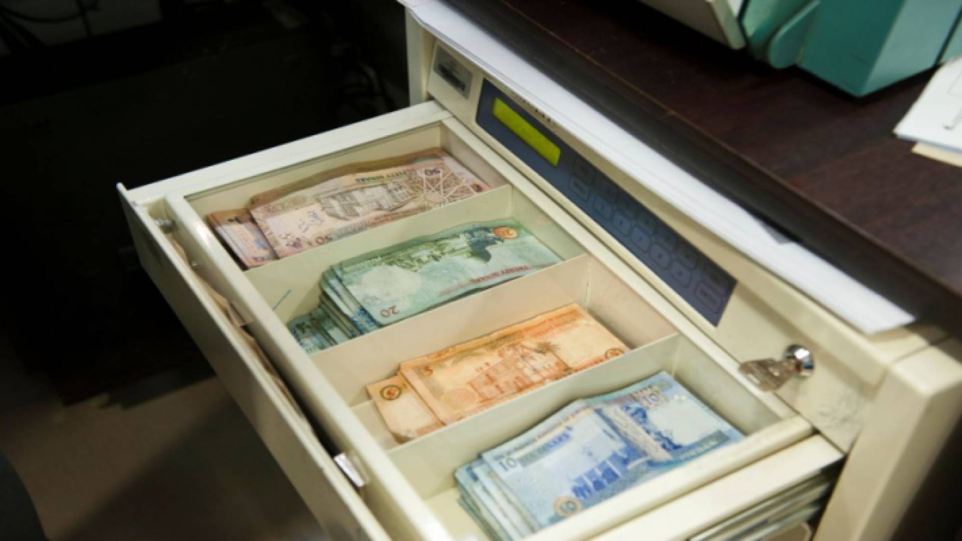 دنانير أردنية