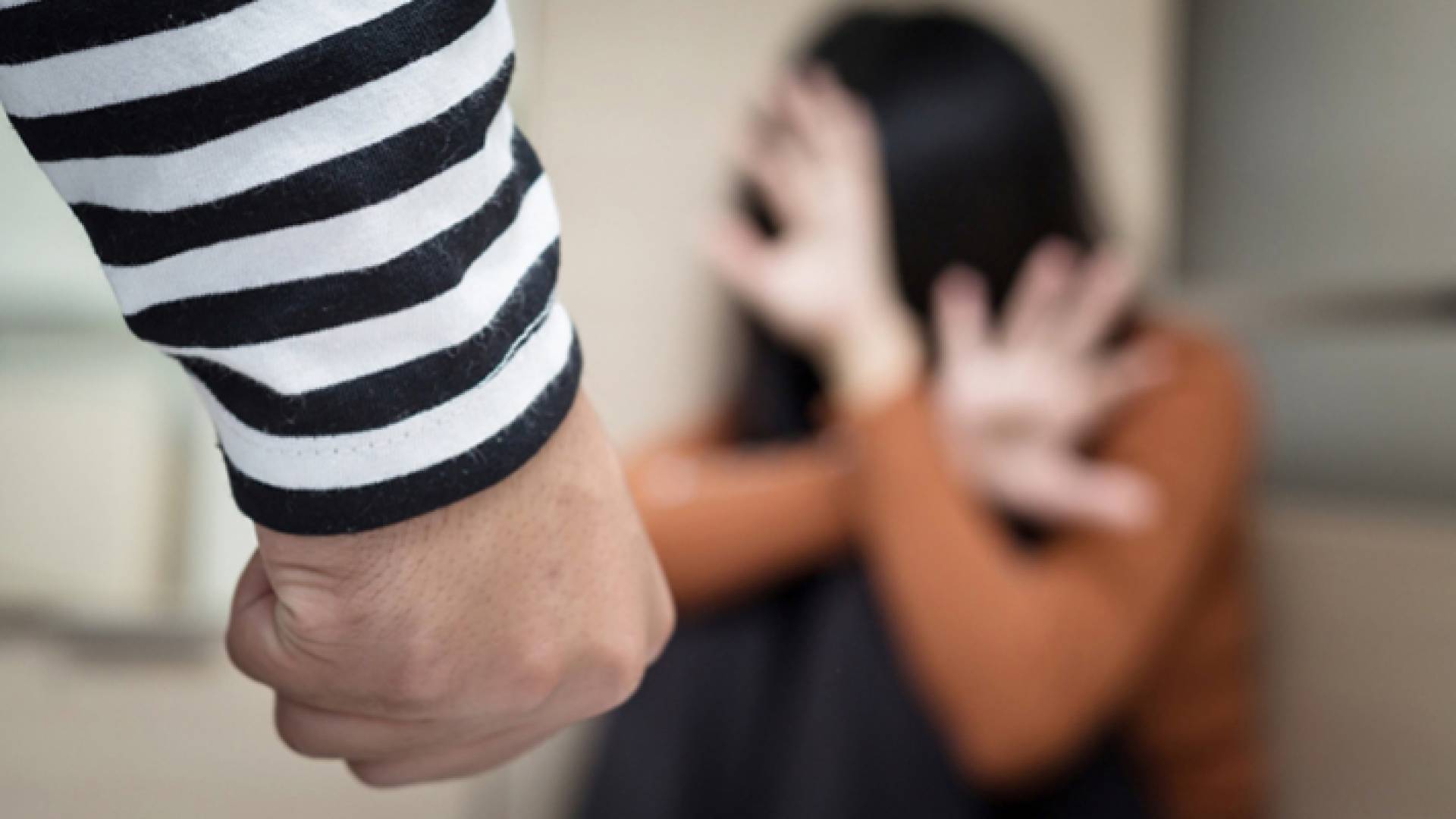 "الوطني لحقوق الإنسان" يدعو لتأهيل المتورطين بقضايا العنف ضد المرأة