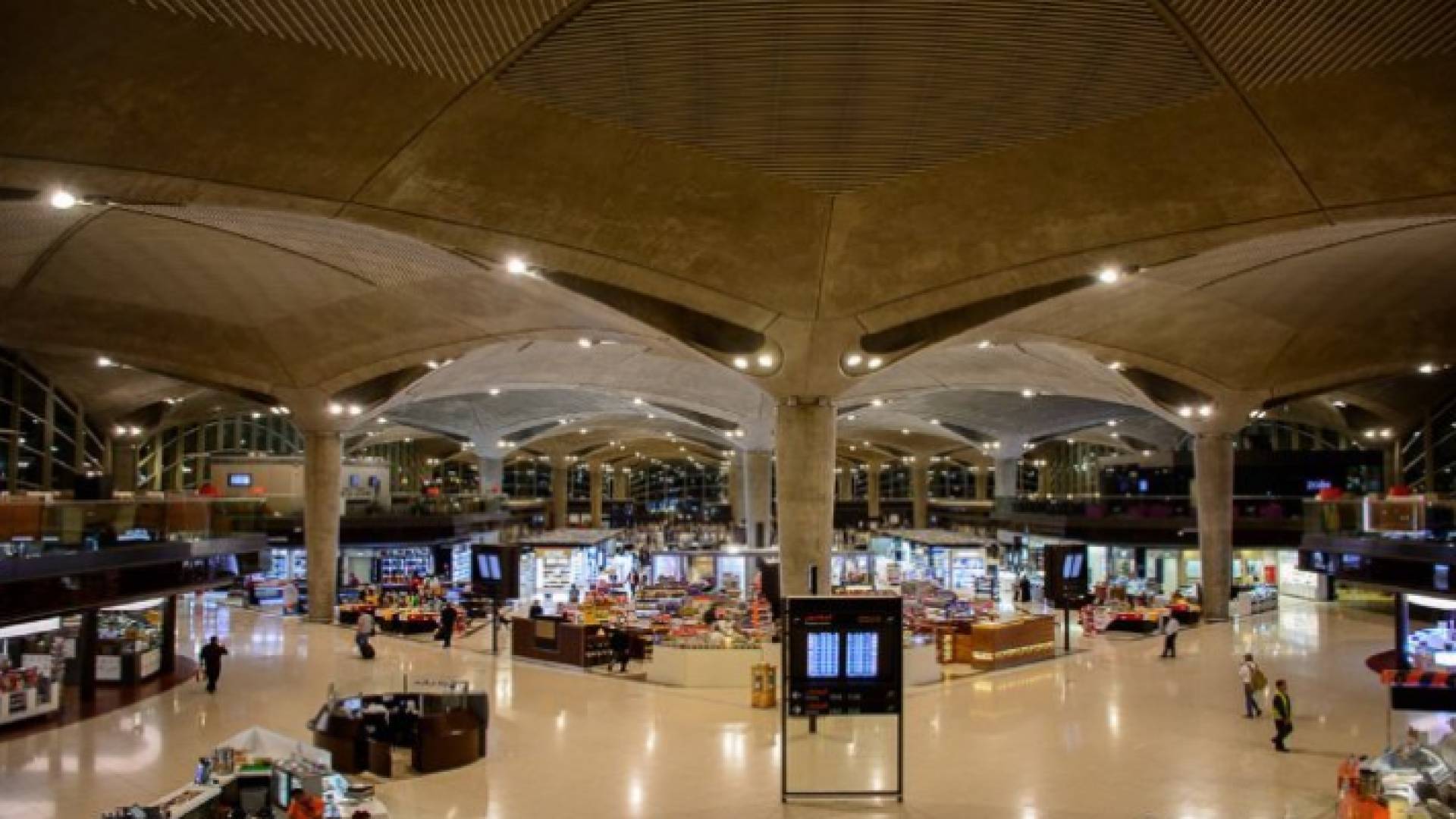 الأردن يمنع دخول غير الأردنيين القادمين من جنوب إفريقيا.. تفاصيل