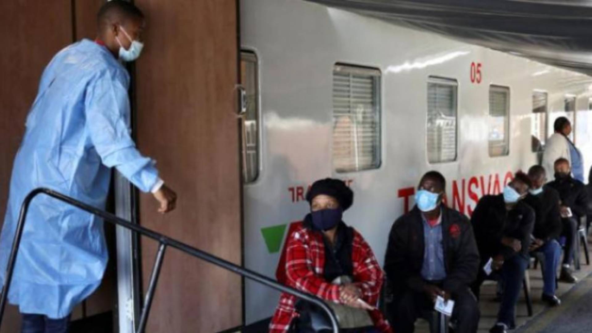 المفوضية الأوروبية توصي بتعليق الرحلات من وإلى دول رصدت فيها سلالة كورونا الجديدة