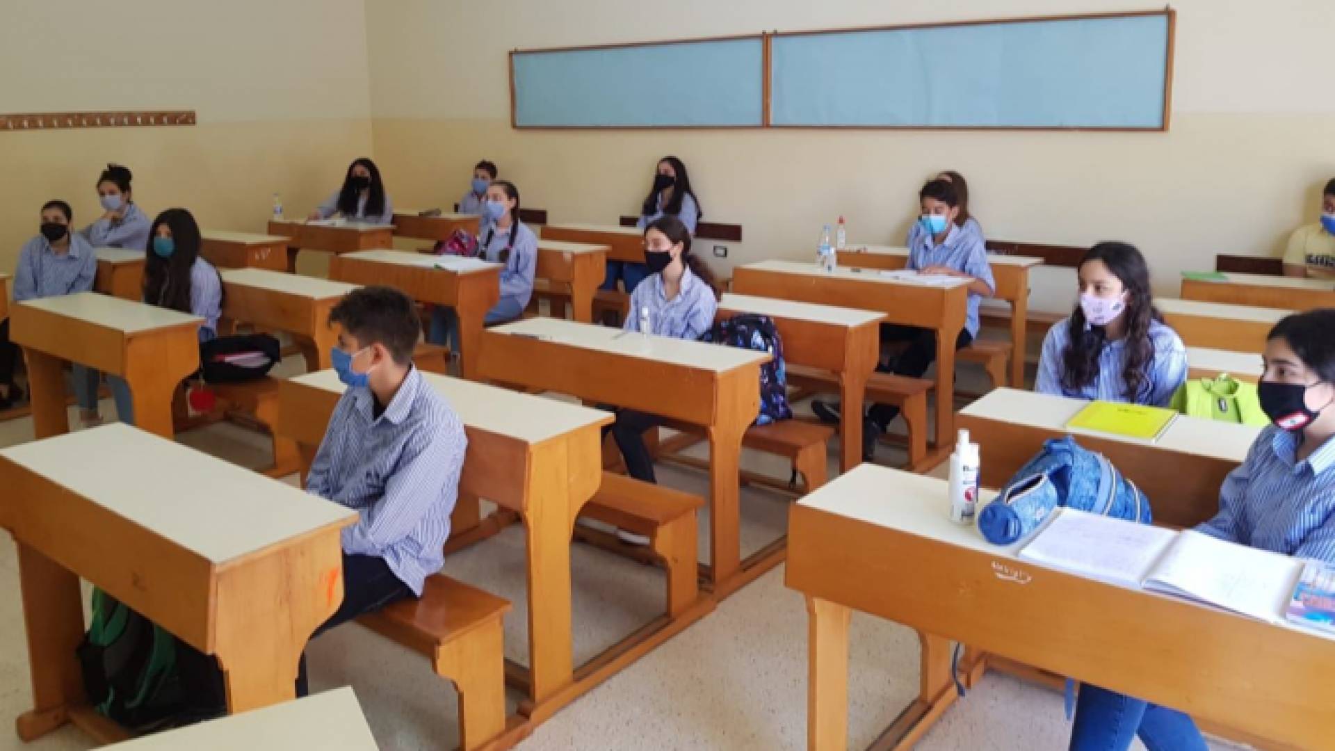 طلبة في إحدى المدارس في لبنان - أرشيفية
