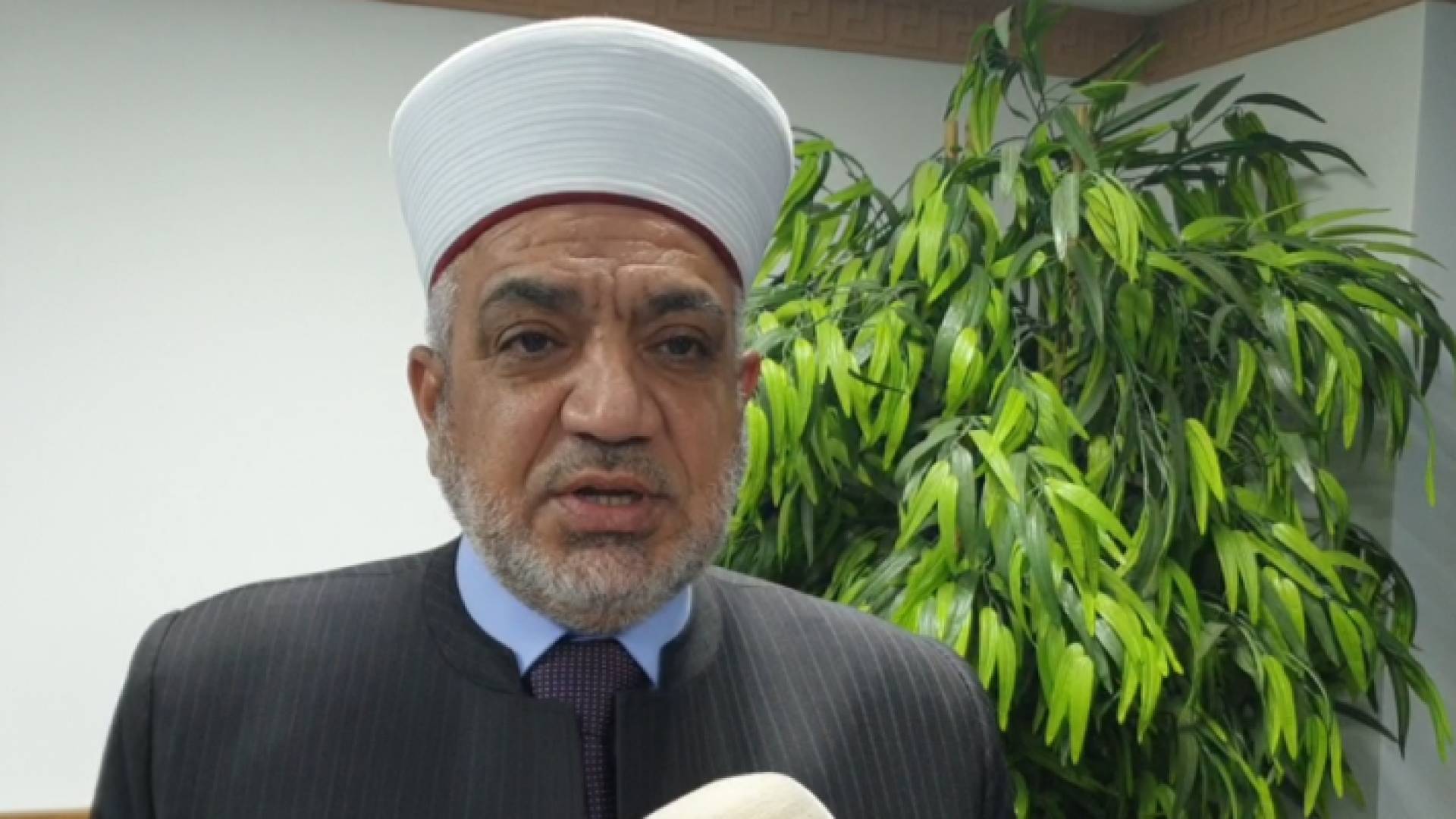 وزير الأوقاف والشؤون والمقدسات الاسلامية الدكتور محمد الخلايلة