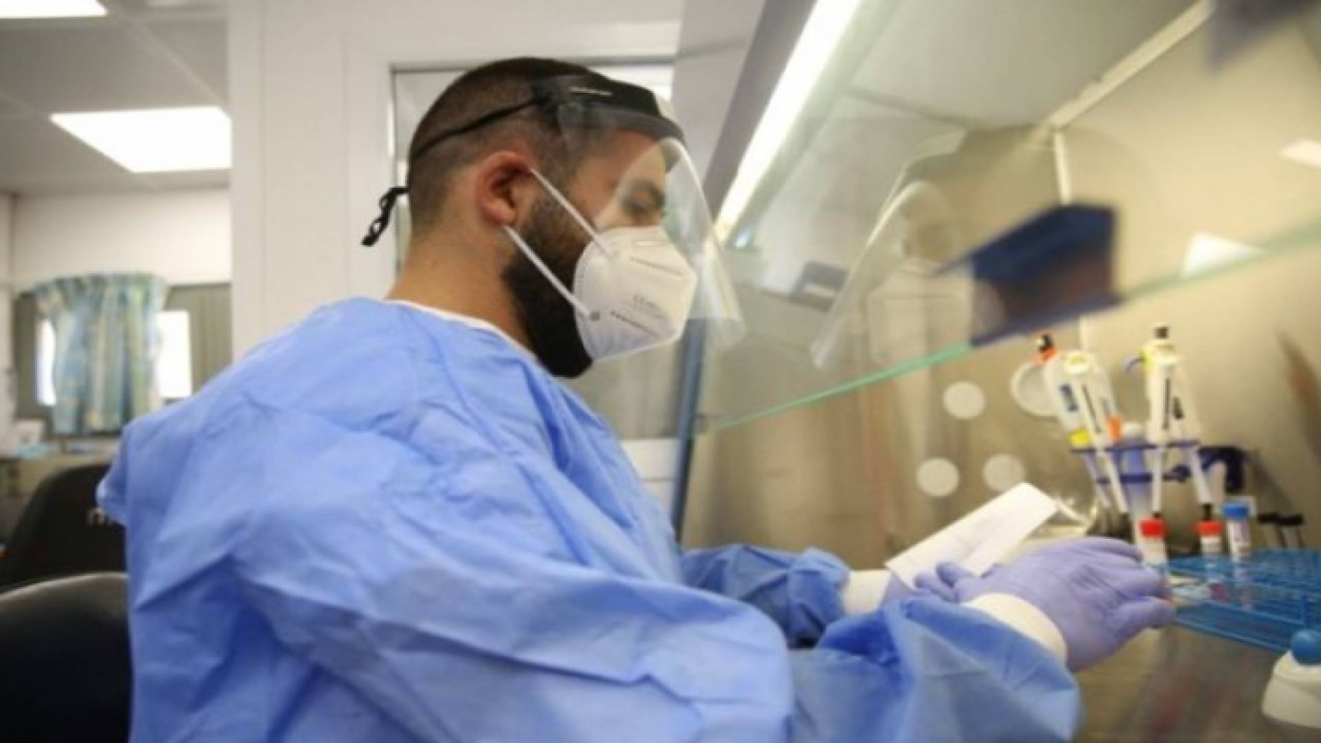 مختبر لفحص كورونا - ارشيفية