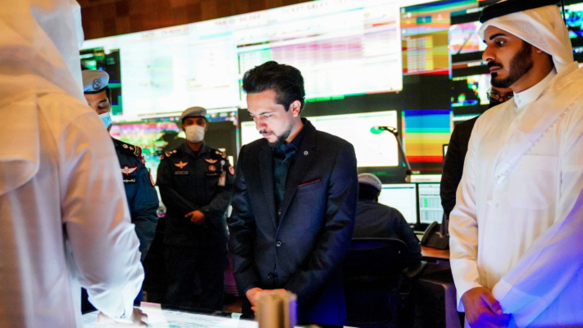 من زيارة سمو ولي العهد إلى مركز القيادة الوطني في الدوحة