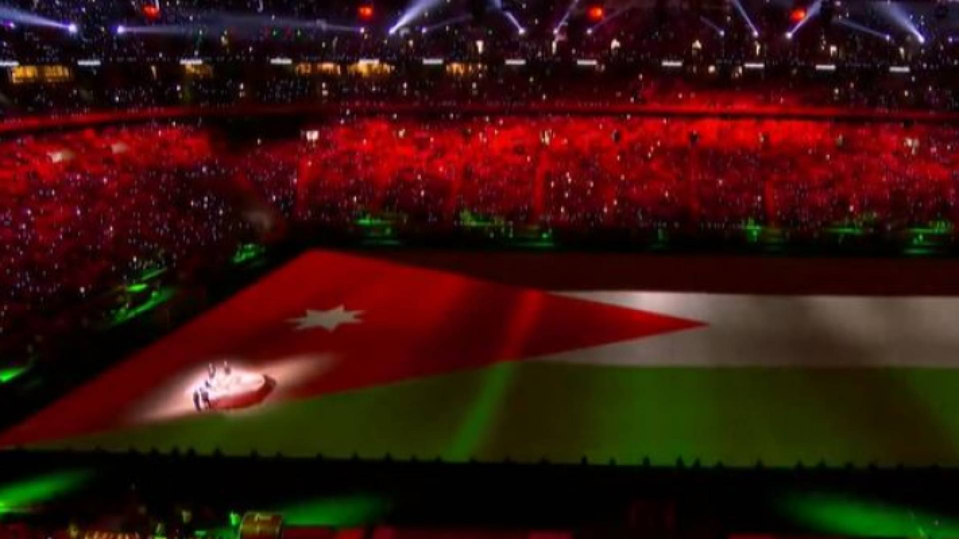 العلم الأردني في ستاد البيت