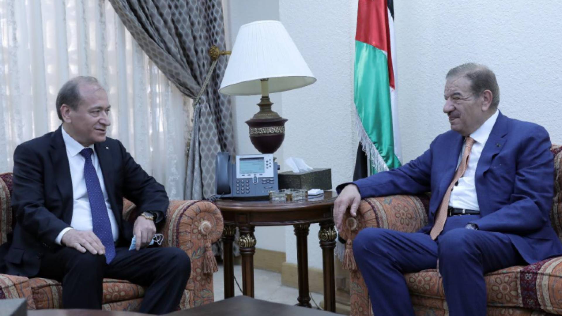 عبد الكريم الدغمي والقائم بأعمال السفارة السورية في عمان