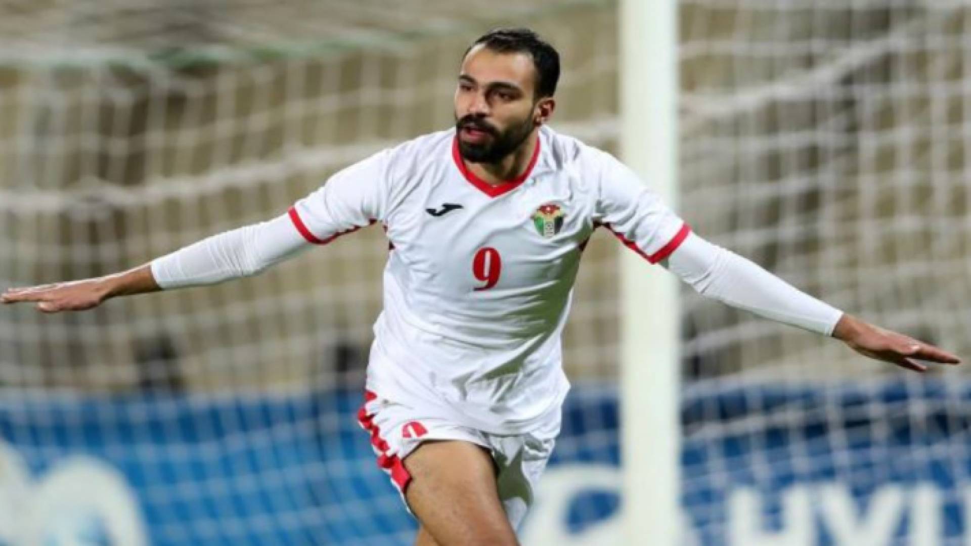 نجم المنتخب الوطني بهاء فيصل