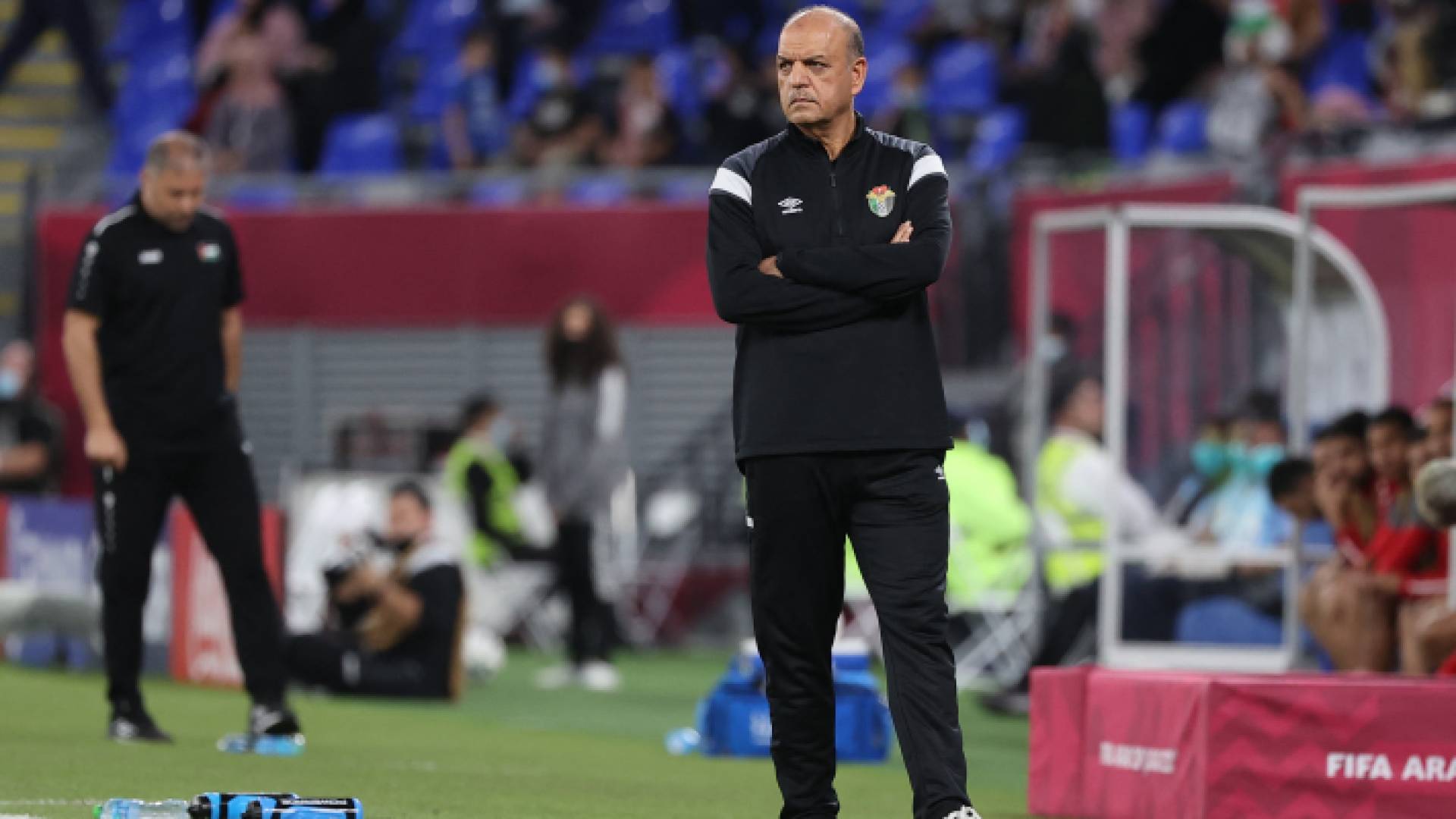 عدنان حمد في مباراة الأردن وفلسطين - ا.ف.ب