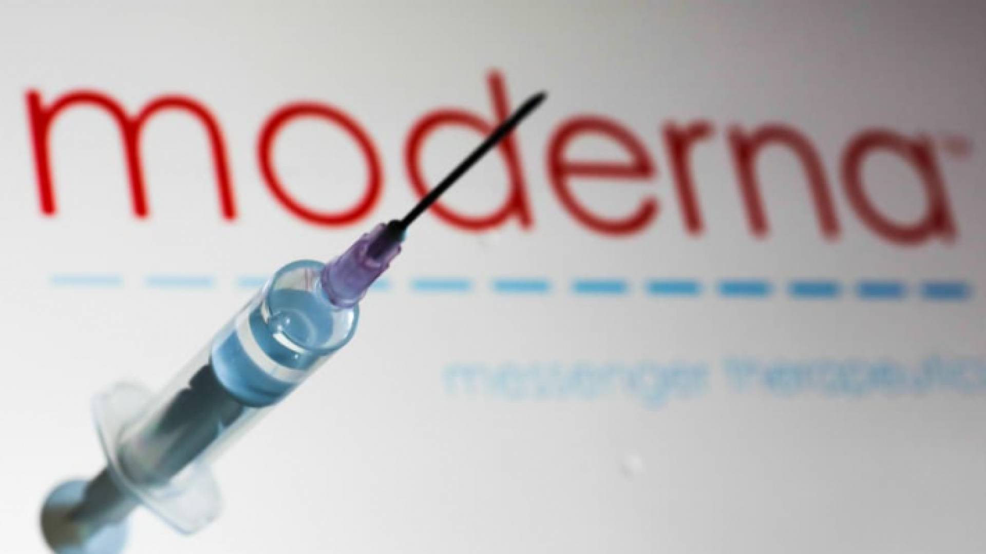 حقنة من لقاح موديرنا