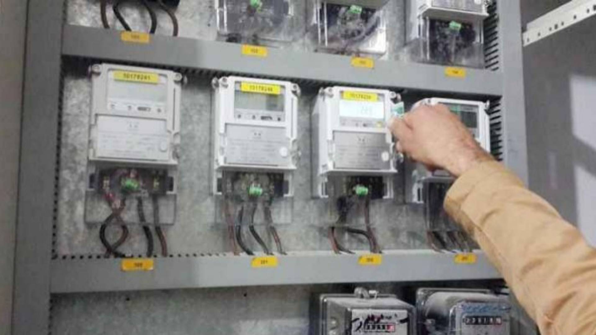 الطاقة: البدء بتطبيق التعرفة الكهربائية الجديدة العام المقبل