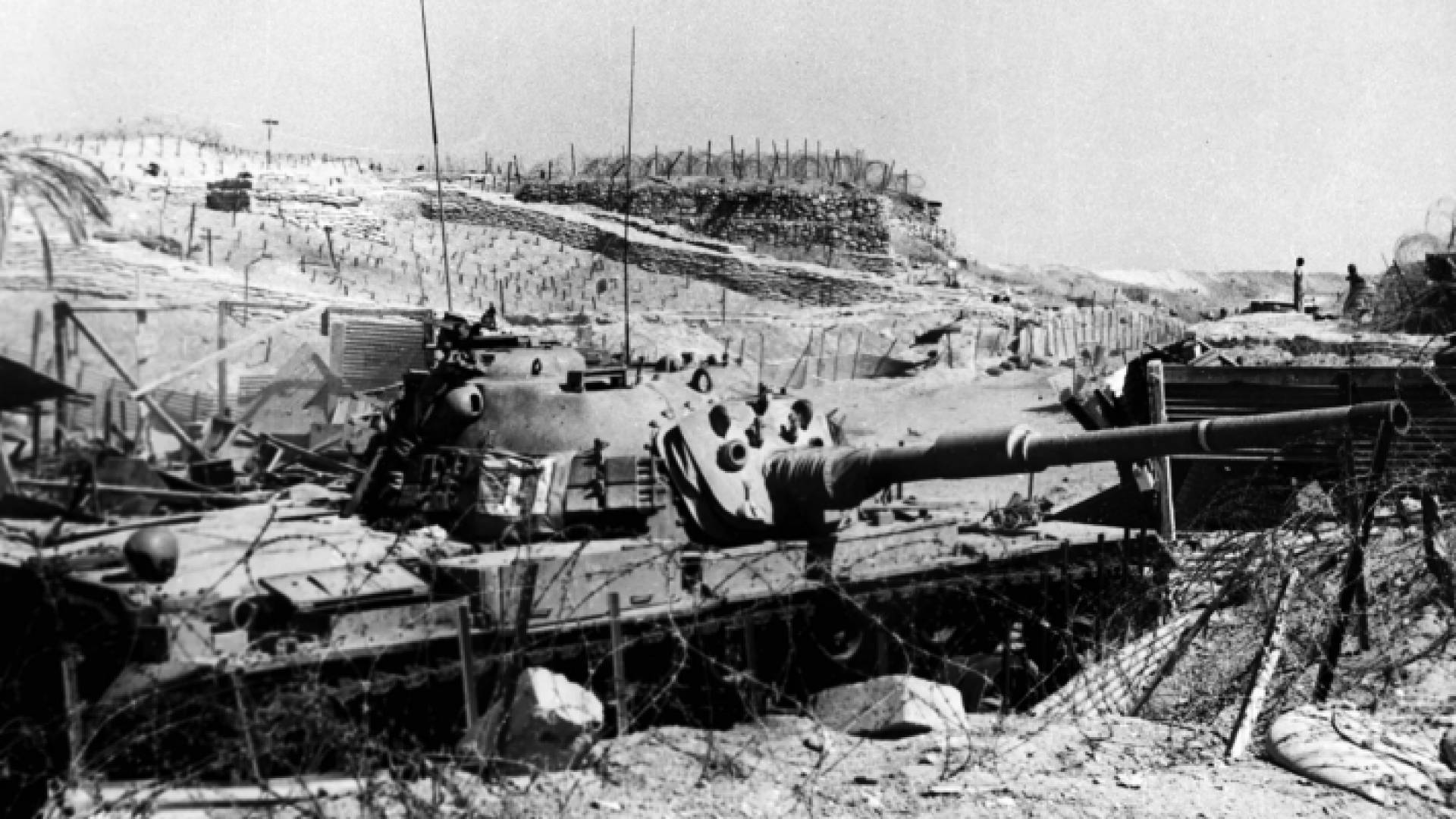 آلية عسكرية تابعة للاحتلال الإسرائيلي