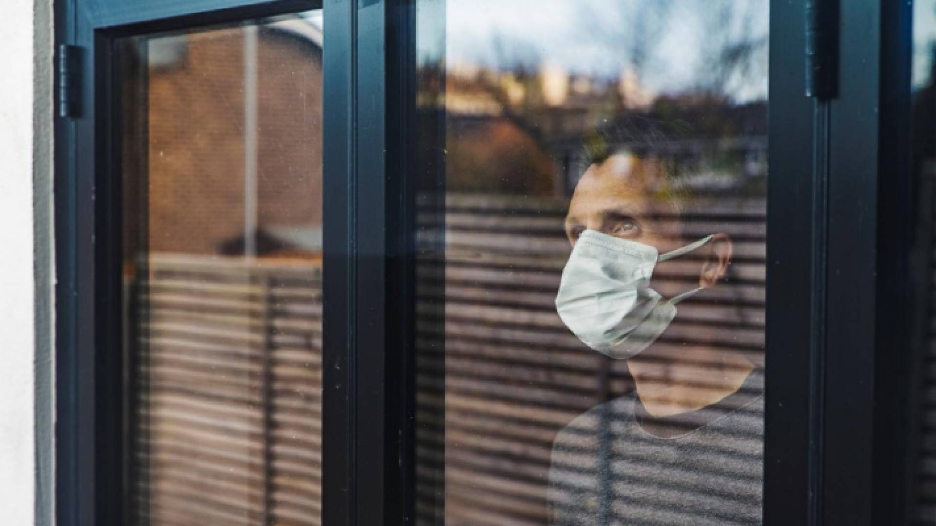 ضبط 7 أشخاص من مخالفي الحجر المنزلي في الزرقاء وجرش