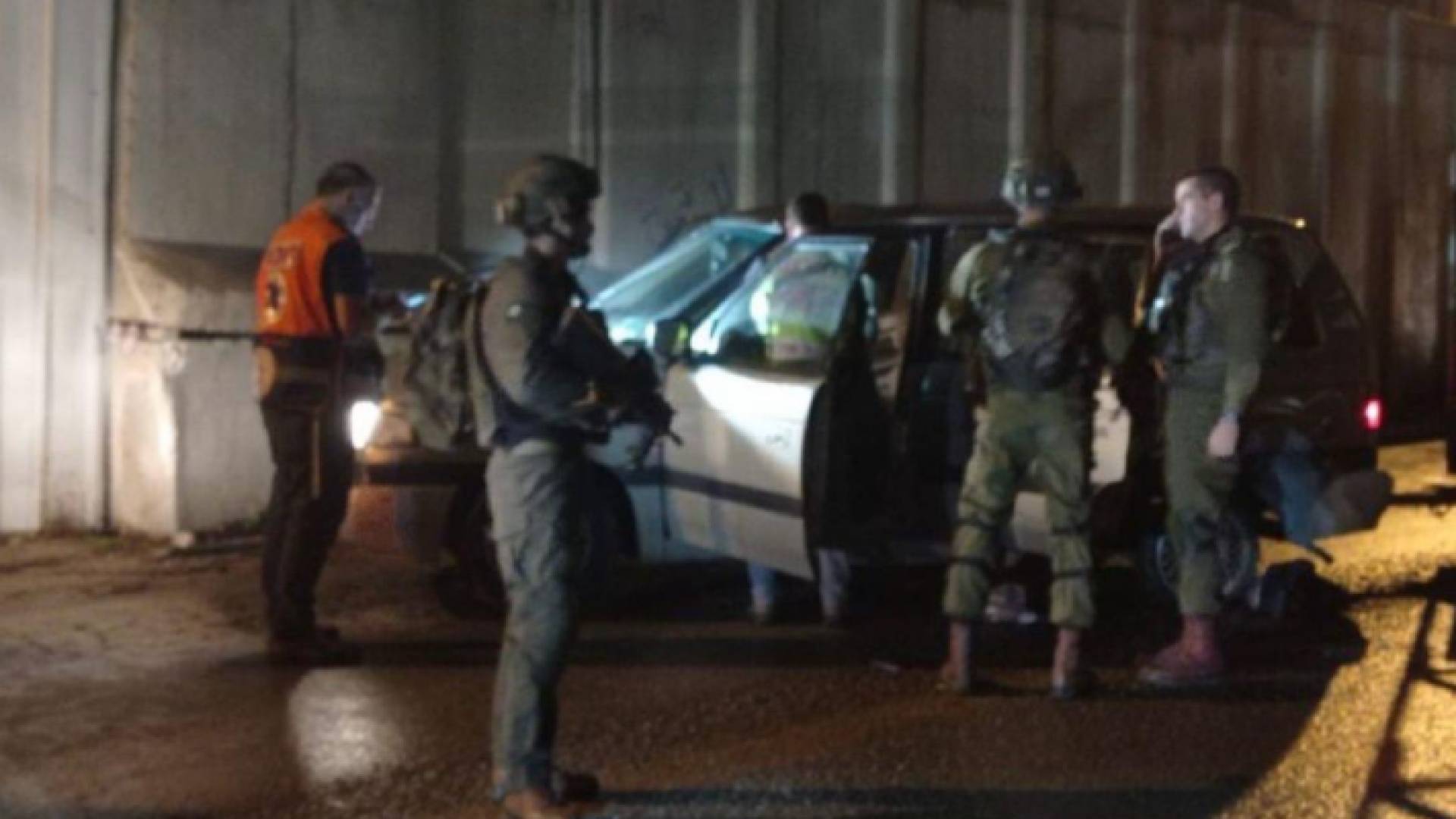 إعلام عبري: مقتل مستوطن واصابة اثنين في إطلاق نار في الضفة الغربية