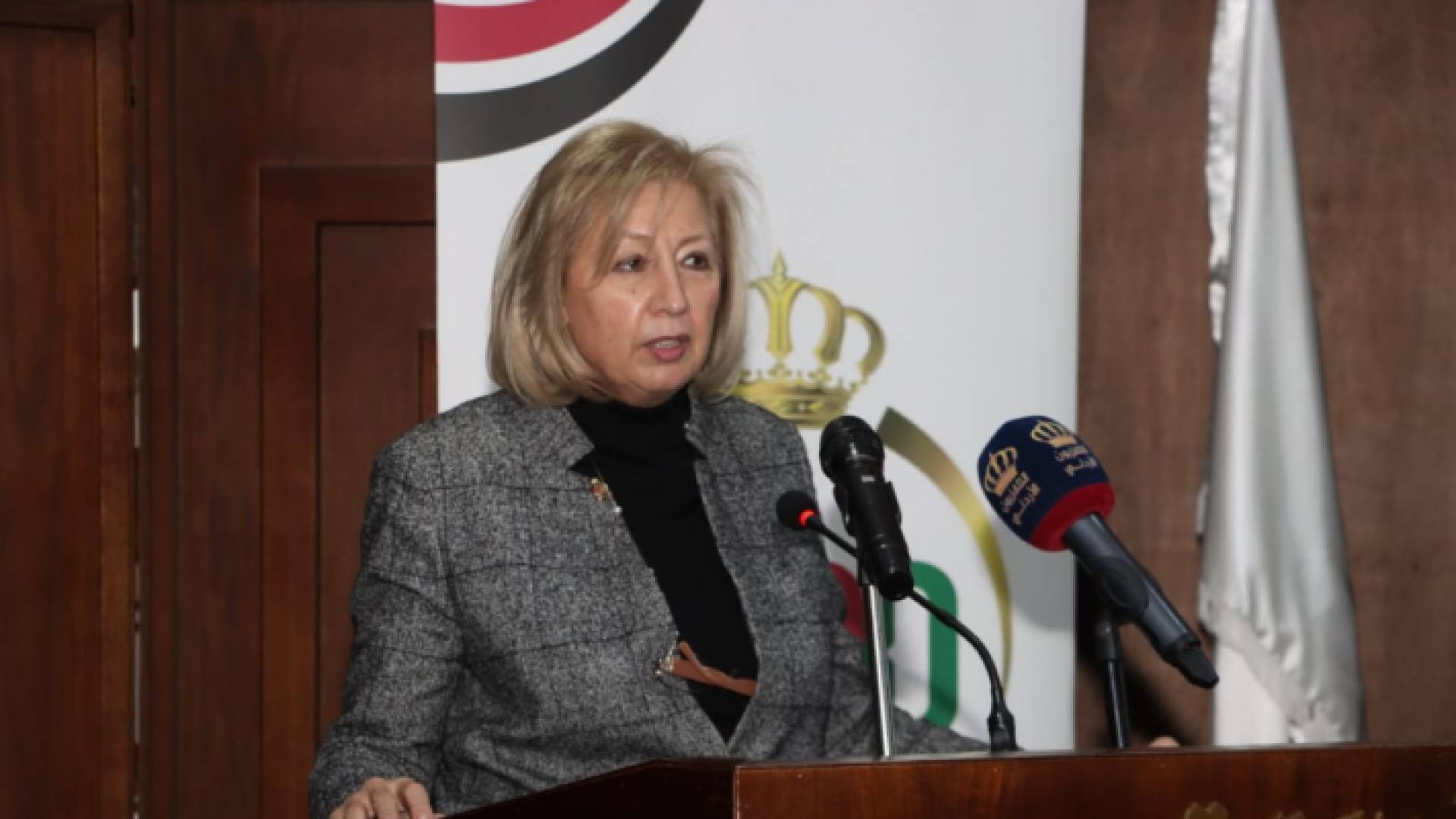 وزيرة الثقافة تكرم الفائزين بجوائز مسابقات مئوية الدولة الأردنية